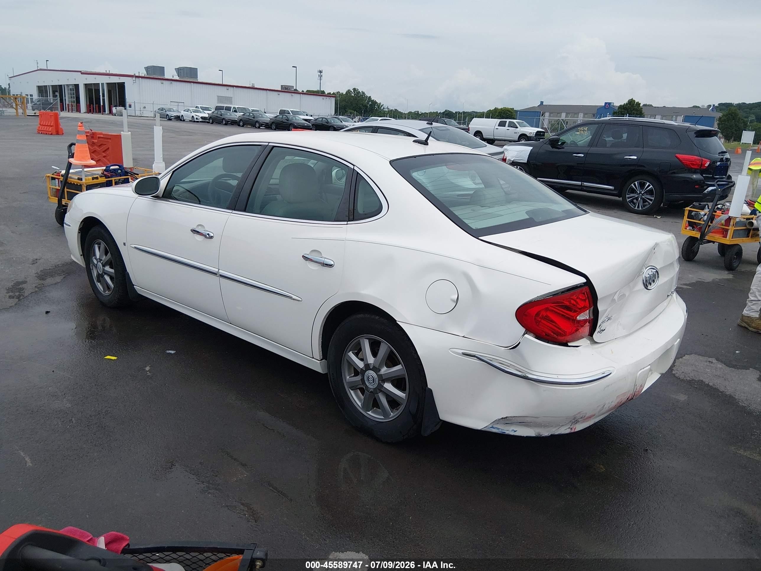 2008 Buick Lacrosse Cxl White vin: 2G4WD582881159345