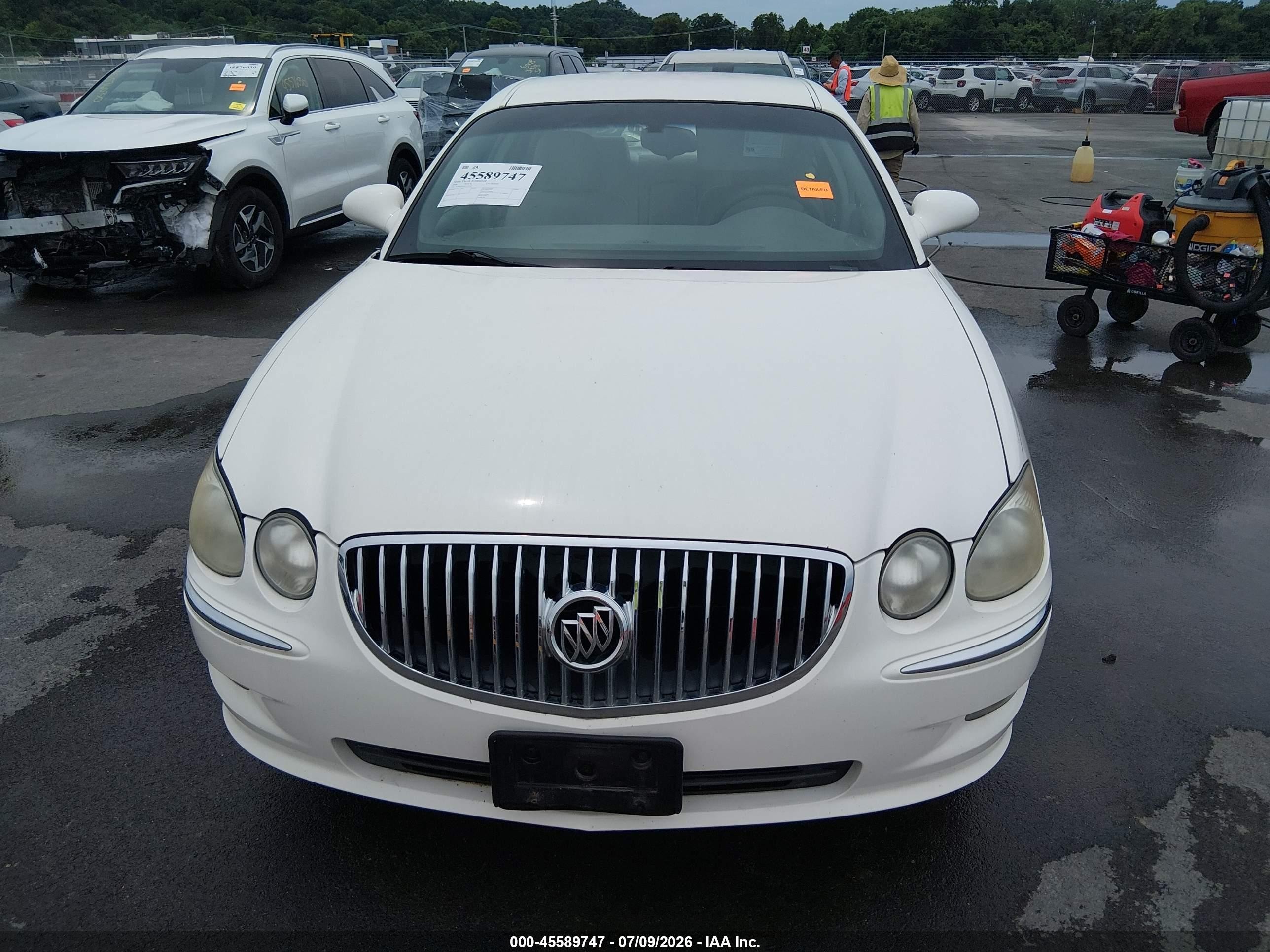 2008 Buick Lacrosse Cxl White vin: 2G4WD582881159345