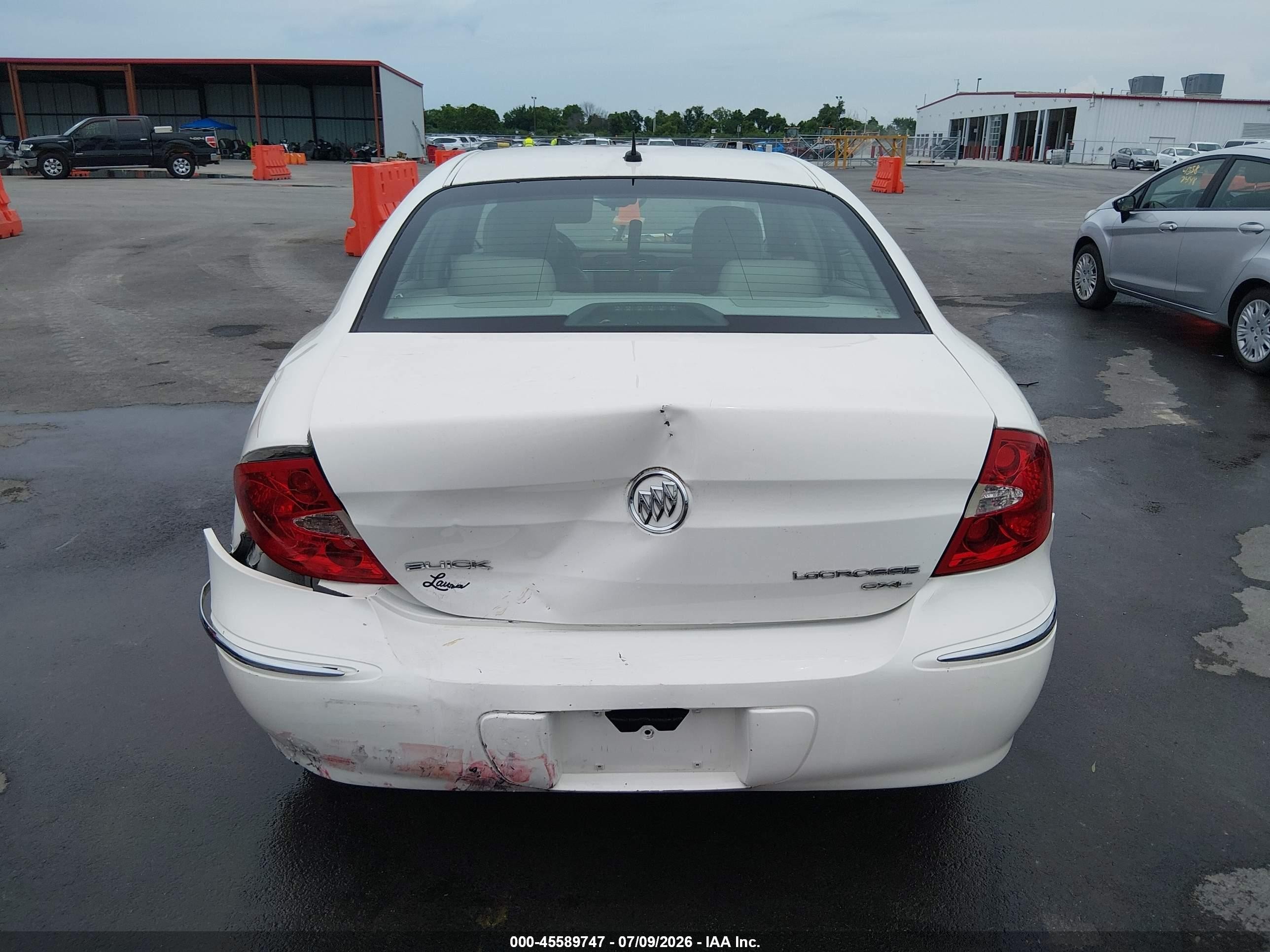 2008 Buick Lacrosse Cxl White vin: 2G4WD582881159345