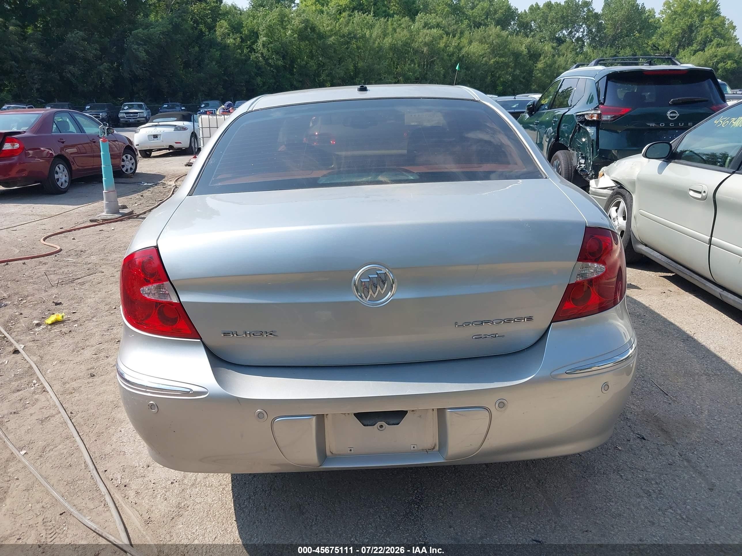 2008 Buick Lacrosse Cxl Silver vin: 2G4WD582881204624