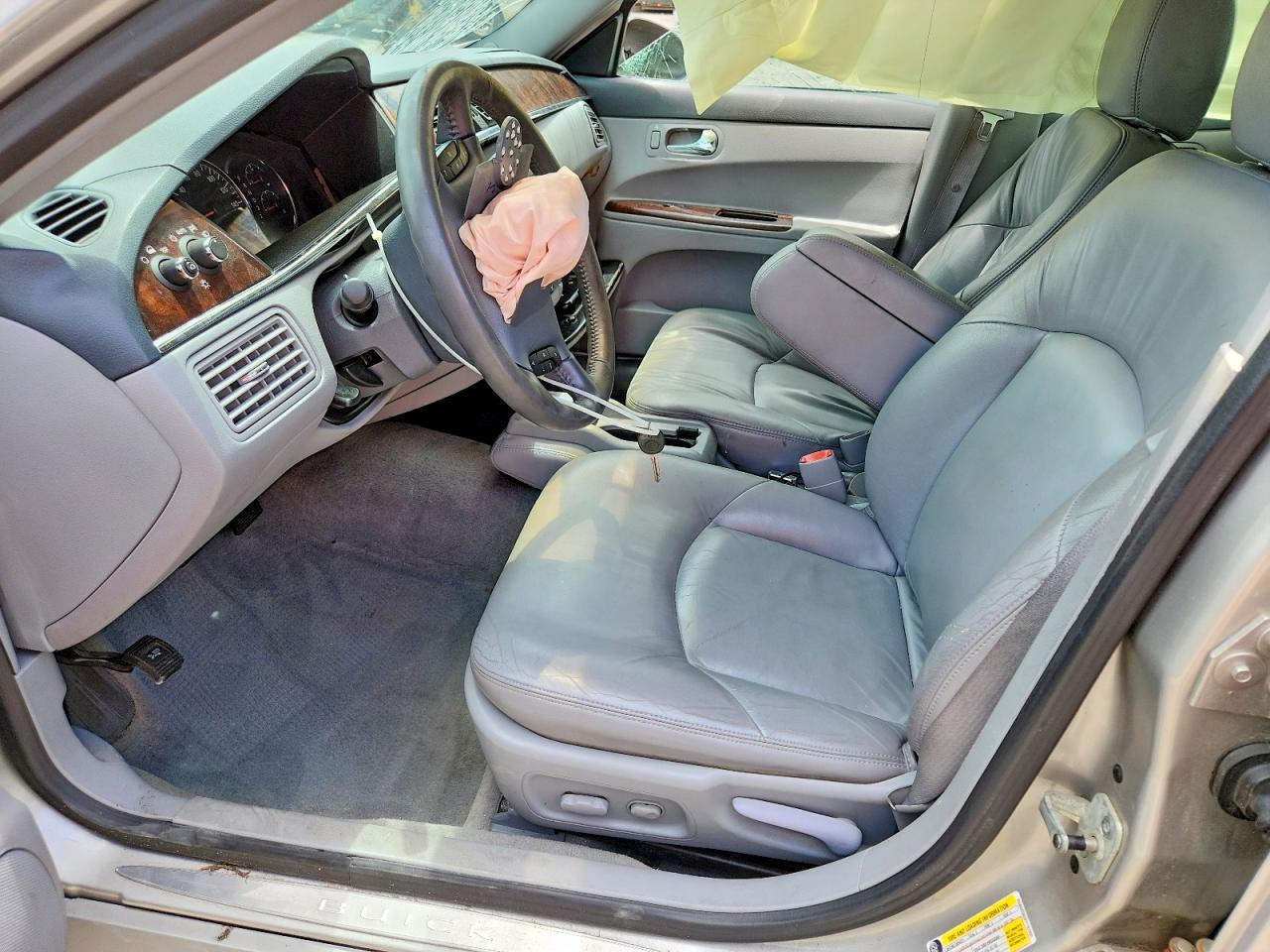 2007 Buick Lacrosse Cxl Серебряный vin: 2G4WD582971187850