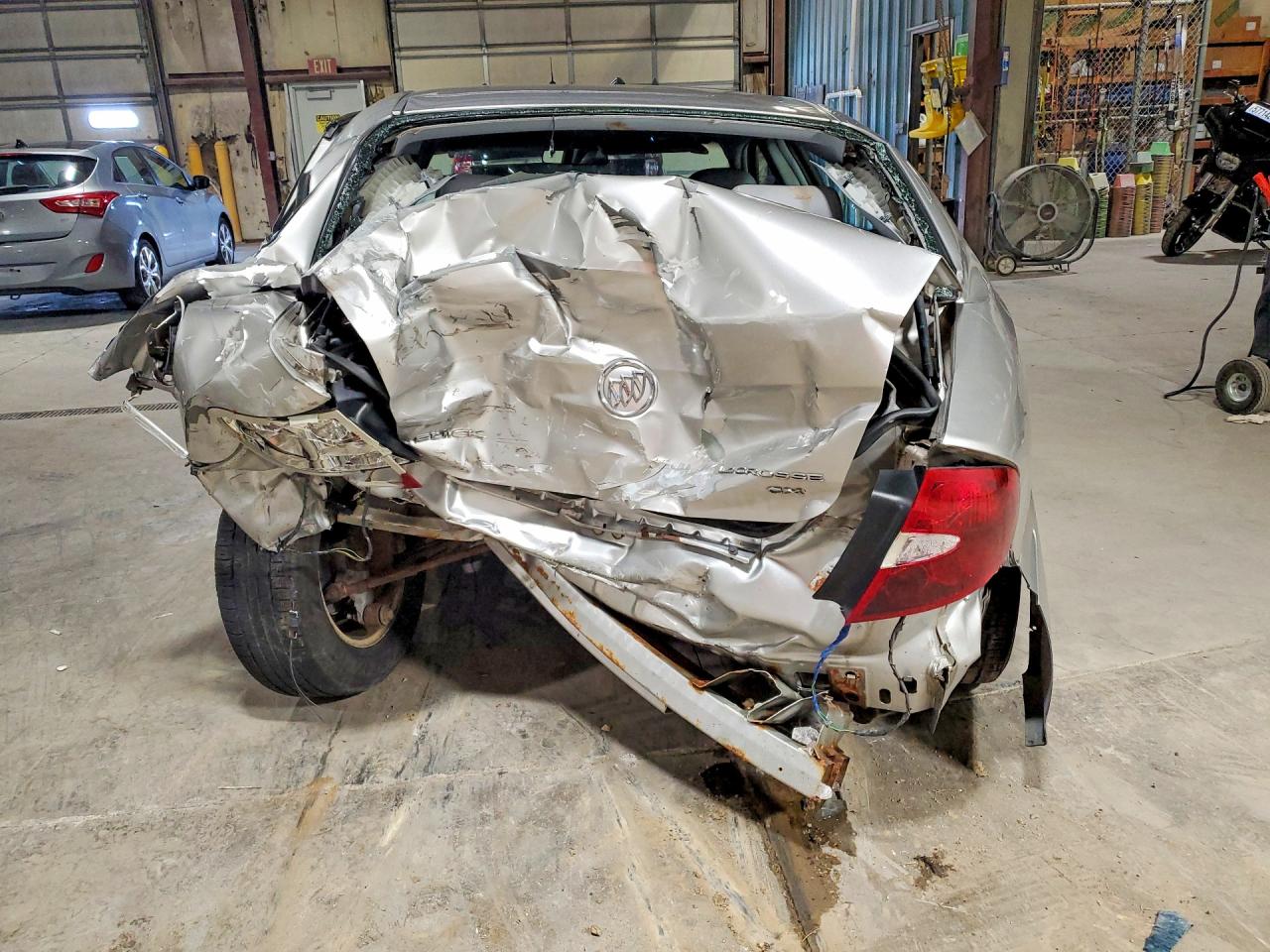 2006 Buick Lacrosse Cxl Серебряный vin: 2G4WD582X61140034
