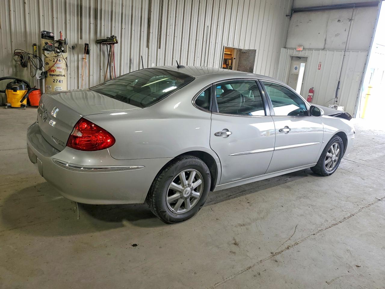 2008 Buick Lacrosse Cxl Gray vin: 2G4WD582X81156673