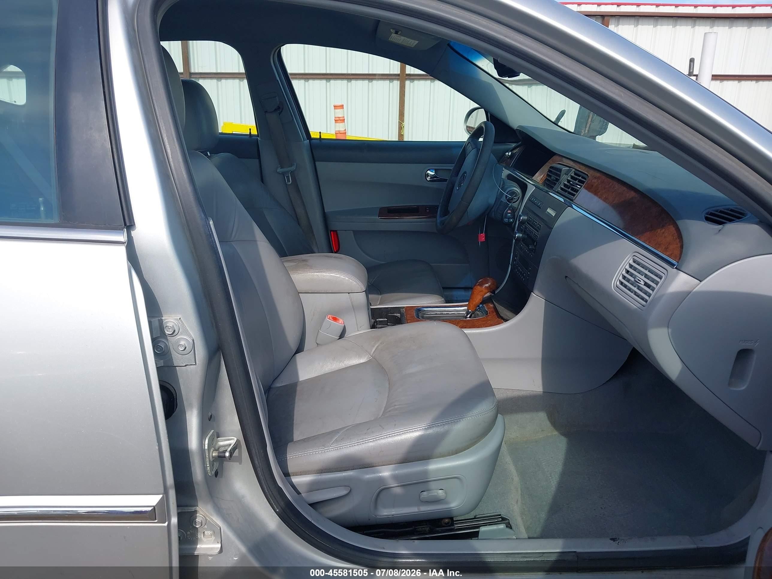 2005 Buick Lacrosse Cxs Silver vin: 2G4WE537751286020