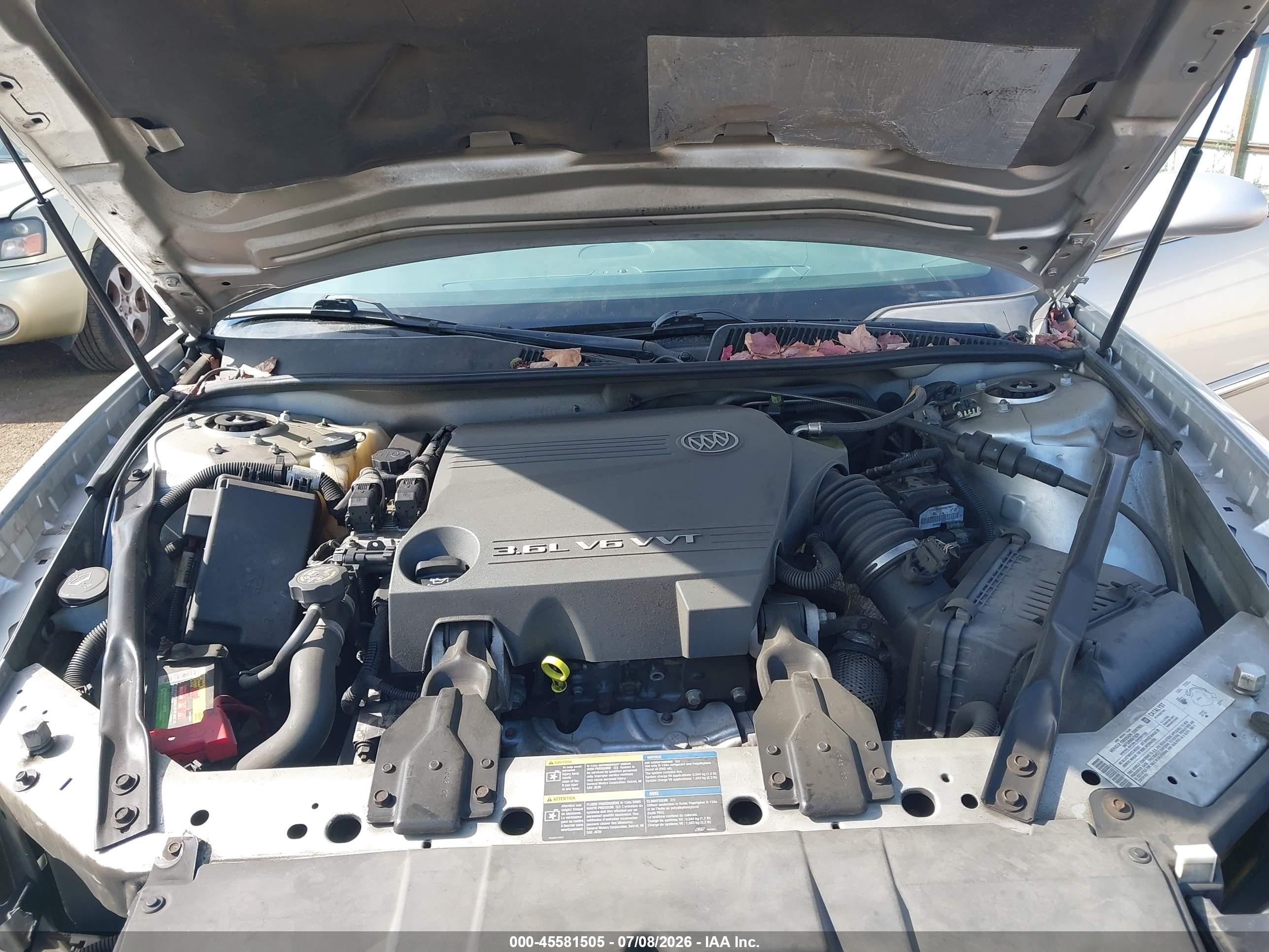 2005 Buick Lacrosse Cxs Silver vin: 2G4WE537751286020