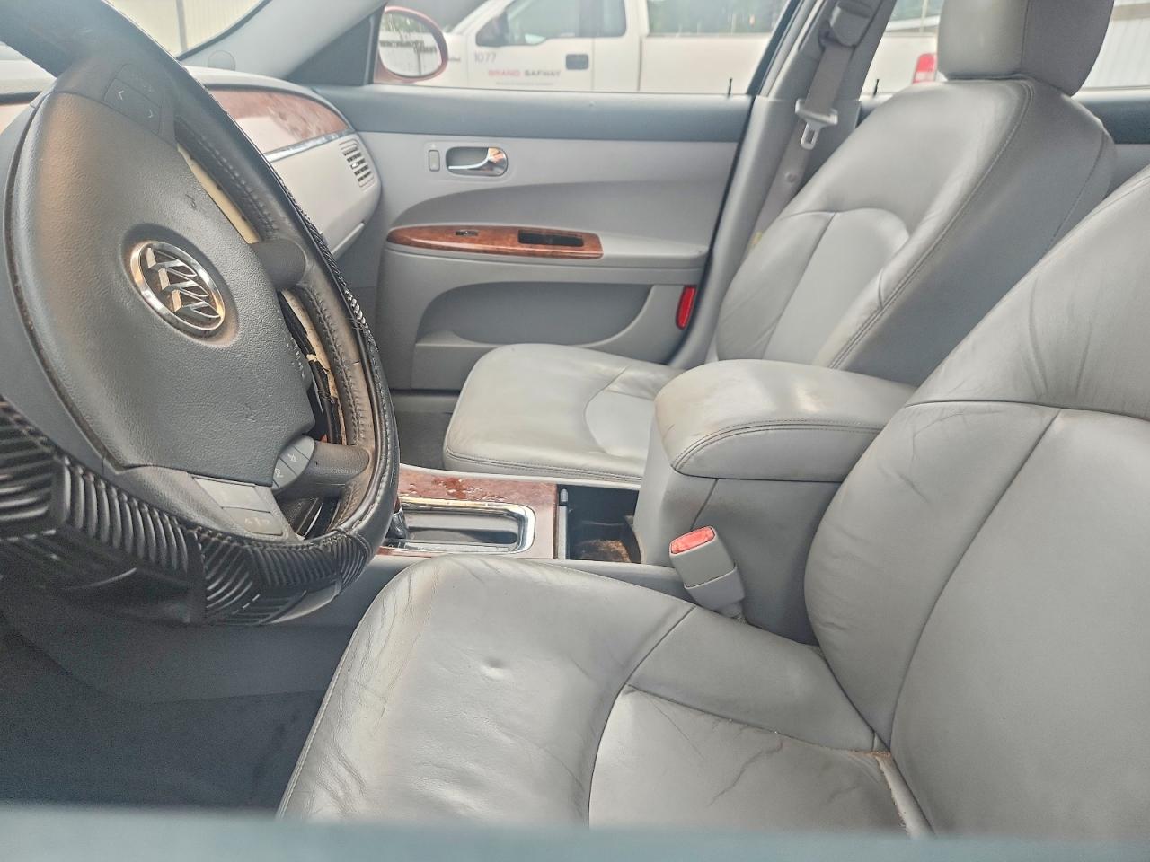 2005 Buick Lacrosse Cxs Burgundy vin: 2G4WE567451200707