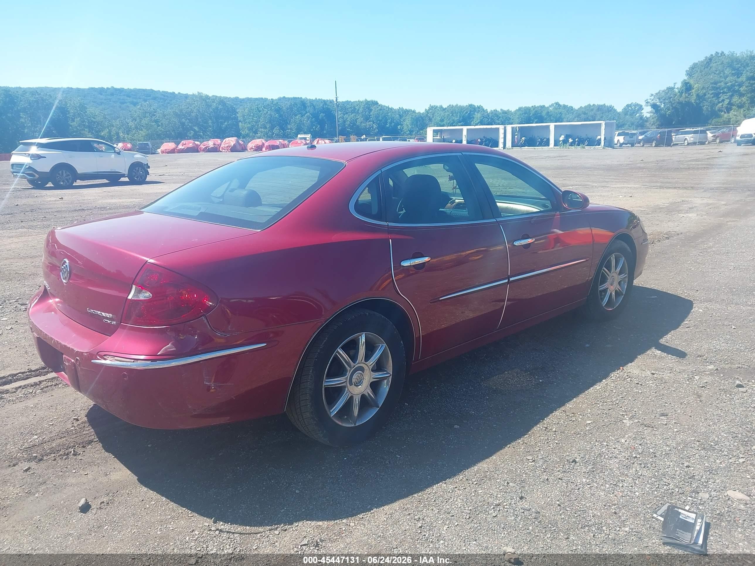 2005 Buick Lacrosse Cxs Red vin: 2G4WE567451220424