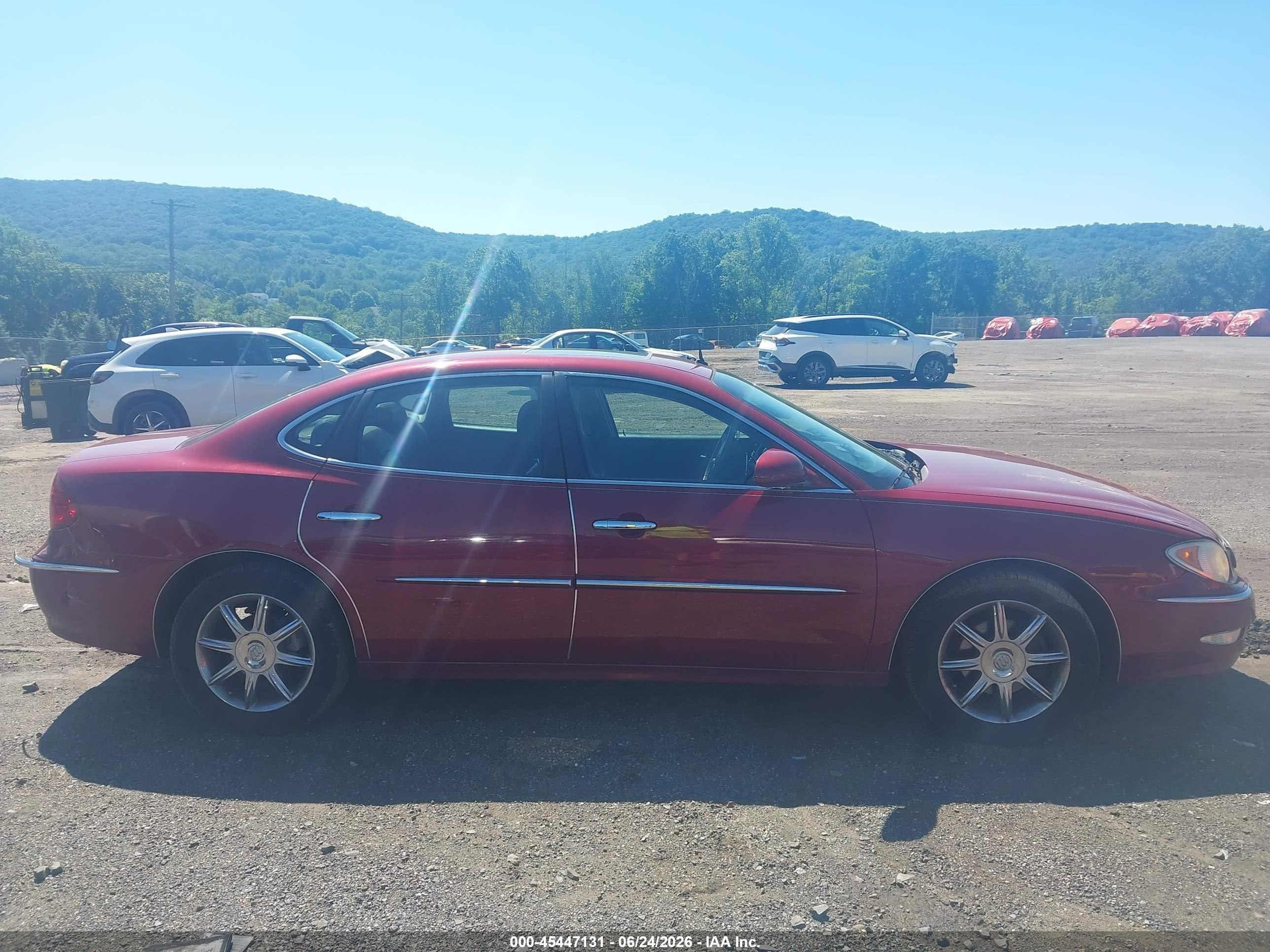 2005 Buick Lacrosse Cxs Red vin: 2G4WE567451220424