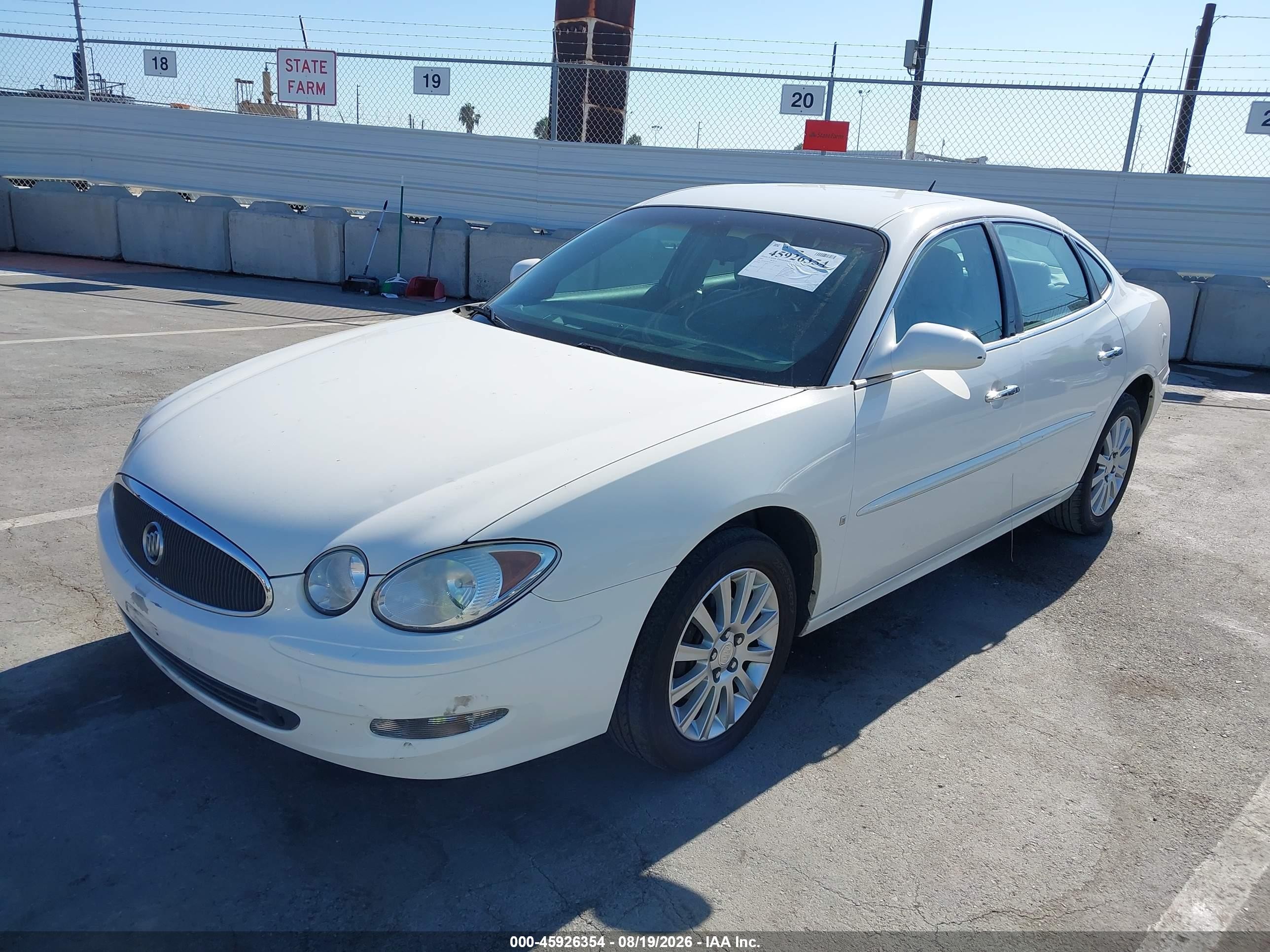 2007 Buick Lacrosse Cxs Белый vin: 2G4WE587071106355