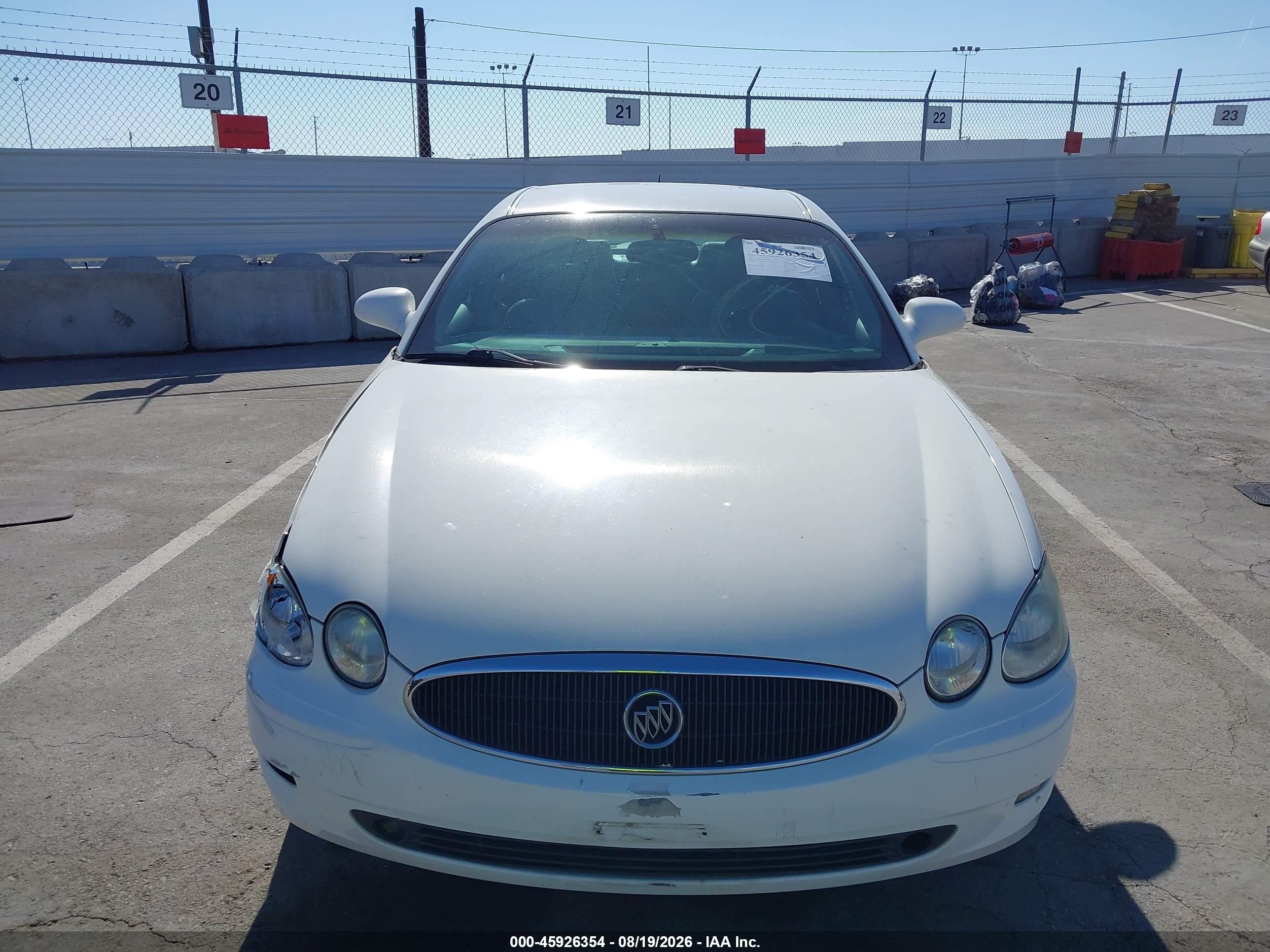 2007 Buick Lacrosse Cxs Белый vin: 2G4WE587071106355