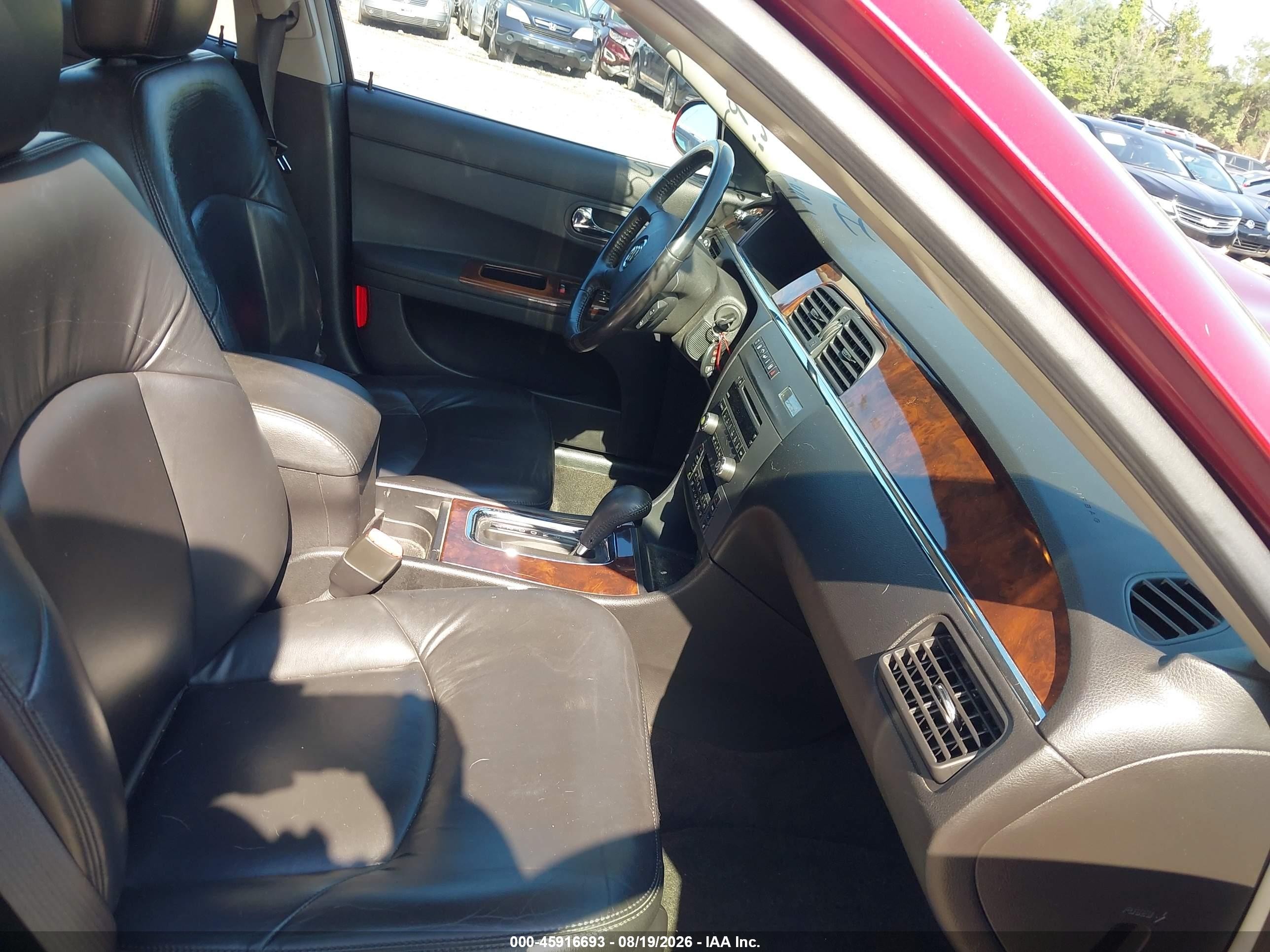 2008 Buick Lacrosse Cxs Maroon vin: 2G4WE587281186503