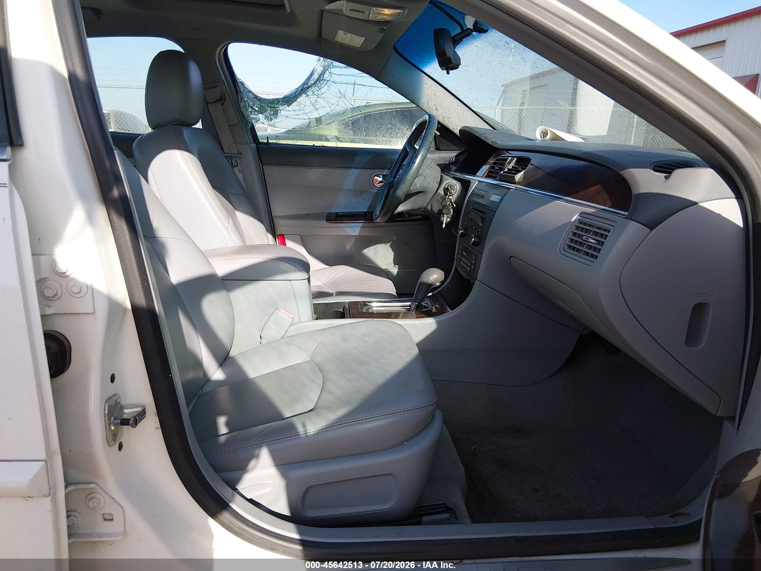 2007 Buick Lacrosse Cxs White vin: 2G4WE587971115801