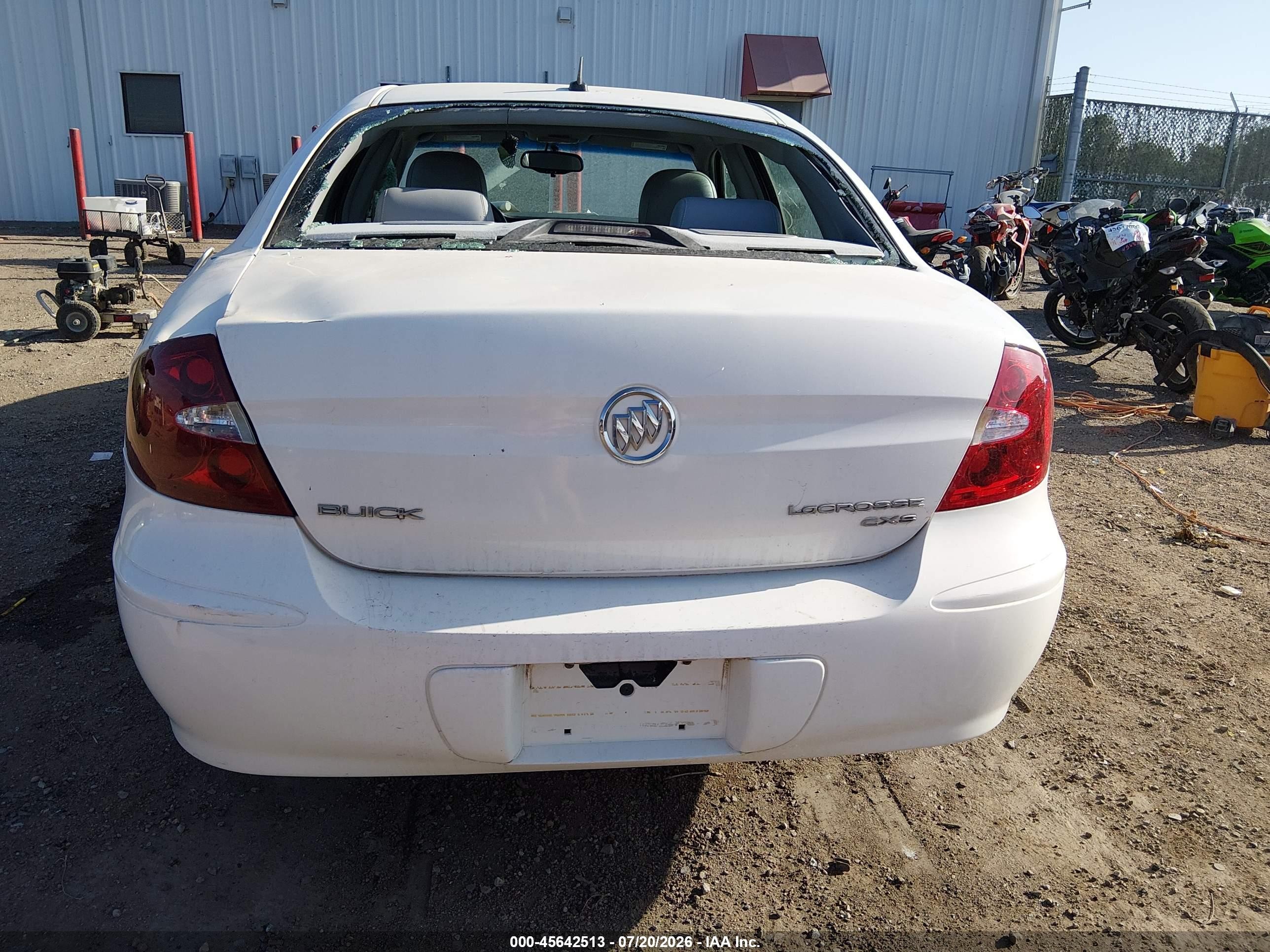 2007 Buick Lacrosse Cxs White vin: 2G4WE587971115801