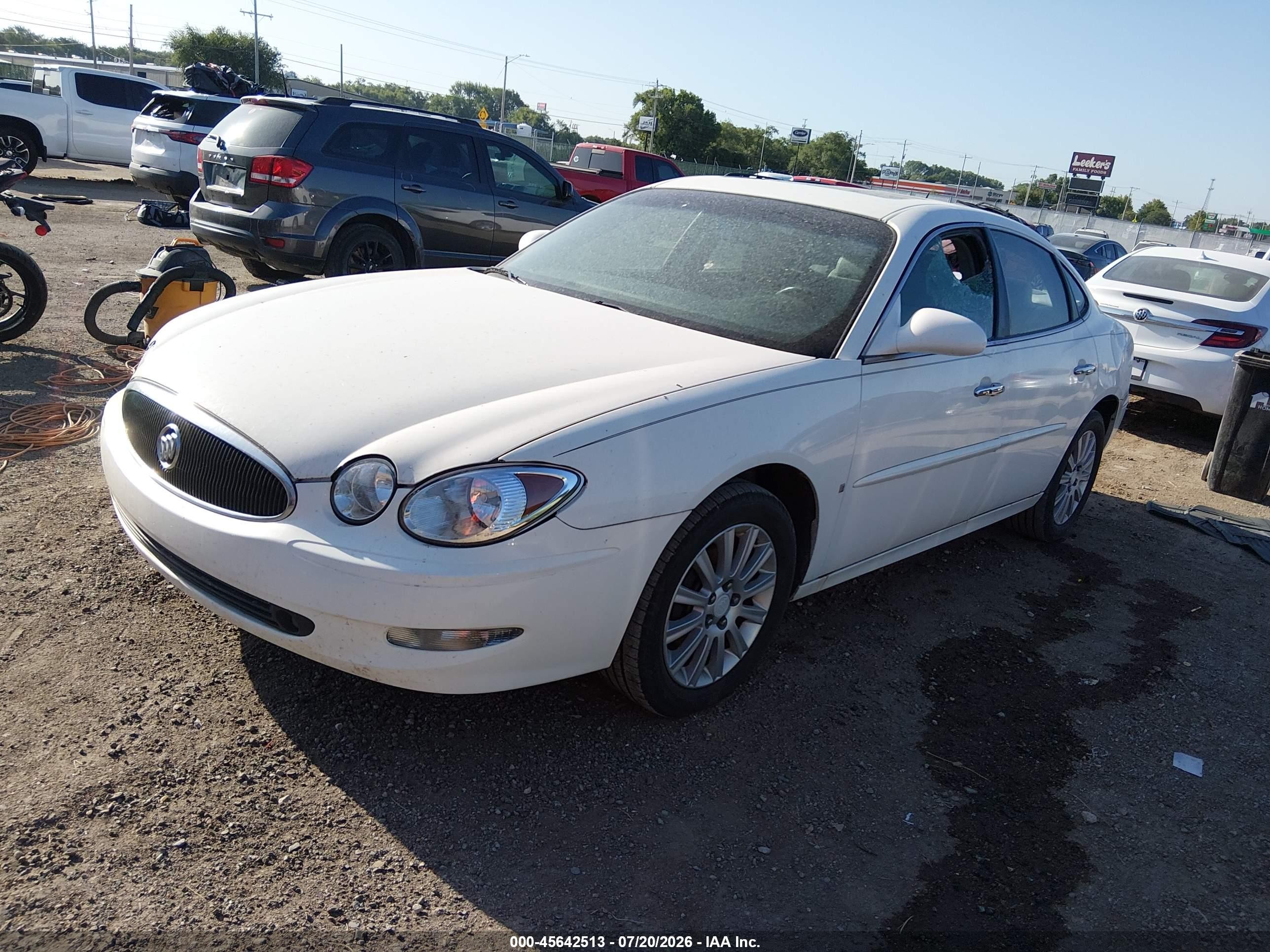 2007 Buick Lacrosse Cxs White vin: 2G4WE587971115801