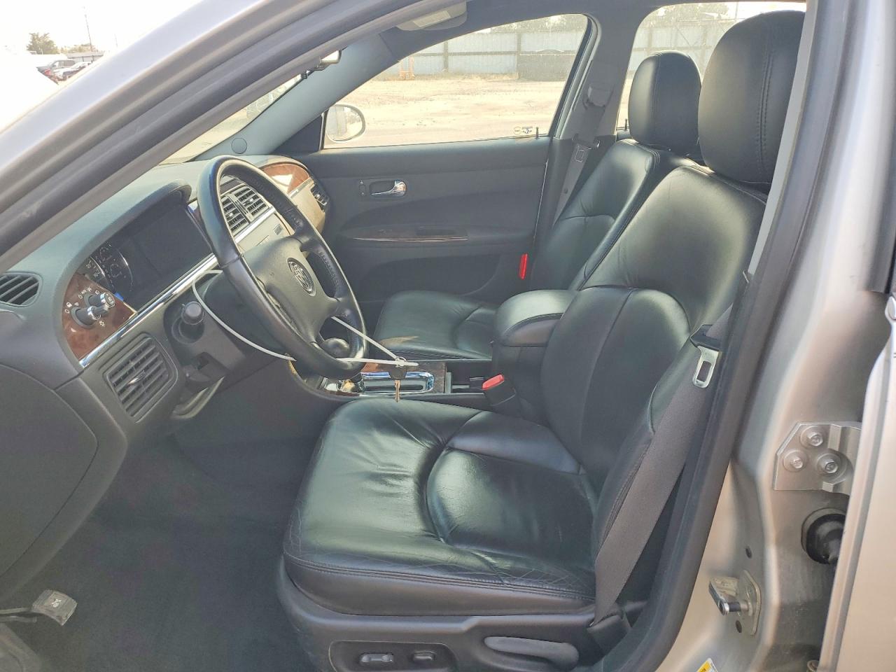 2007 Buick Lacrosse Cxs Silver vin: 2G4WE587971160642