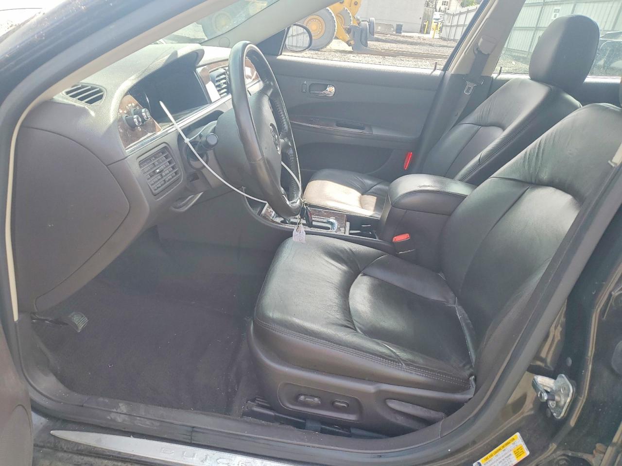 2008 Buick Lacrosse Cxs Black vin: 2G4WE587X81176866