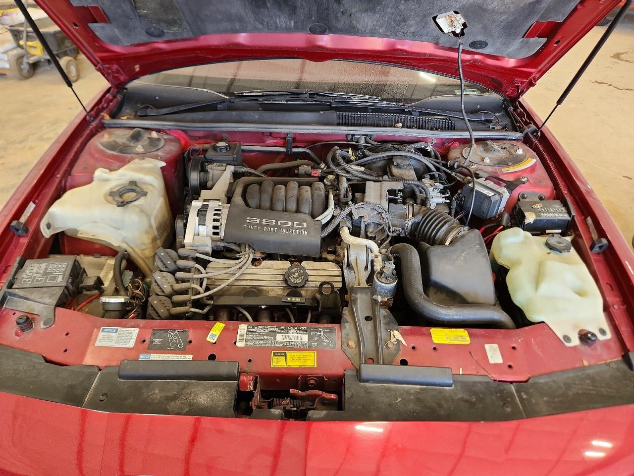 1994 Buick Regal Gran Sport Burgundy vin: 2G4WF15L0R1420601