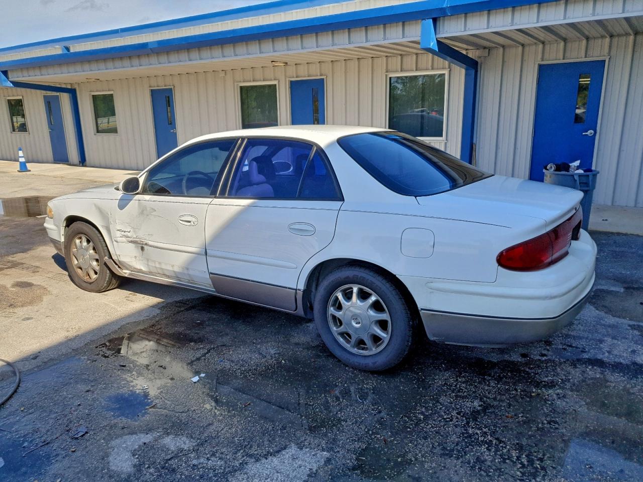1998 Buick Regal Gs Белый vin: 2G4WF5211W1465519