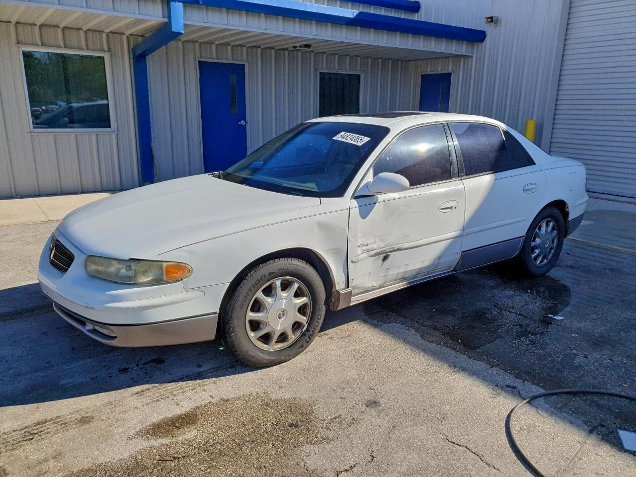 1998 Buick Regal Gs White vin: 2G4WF5211W1465519