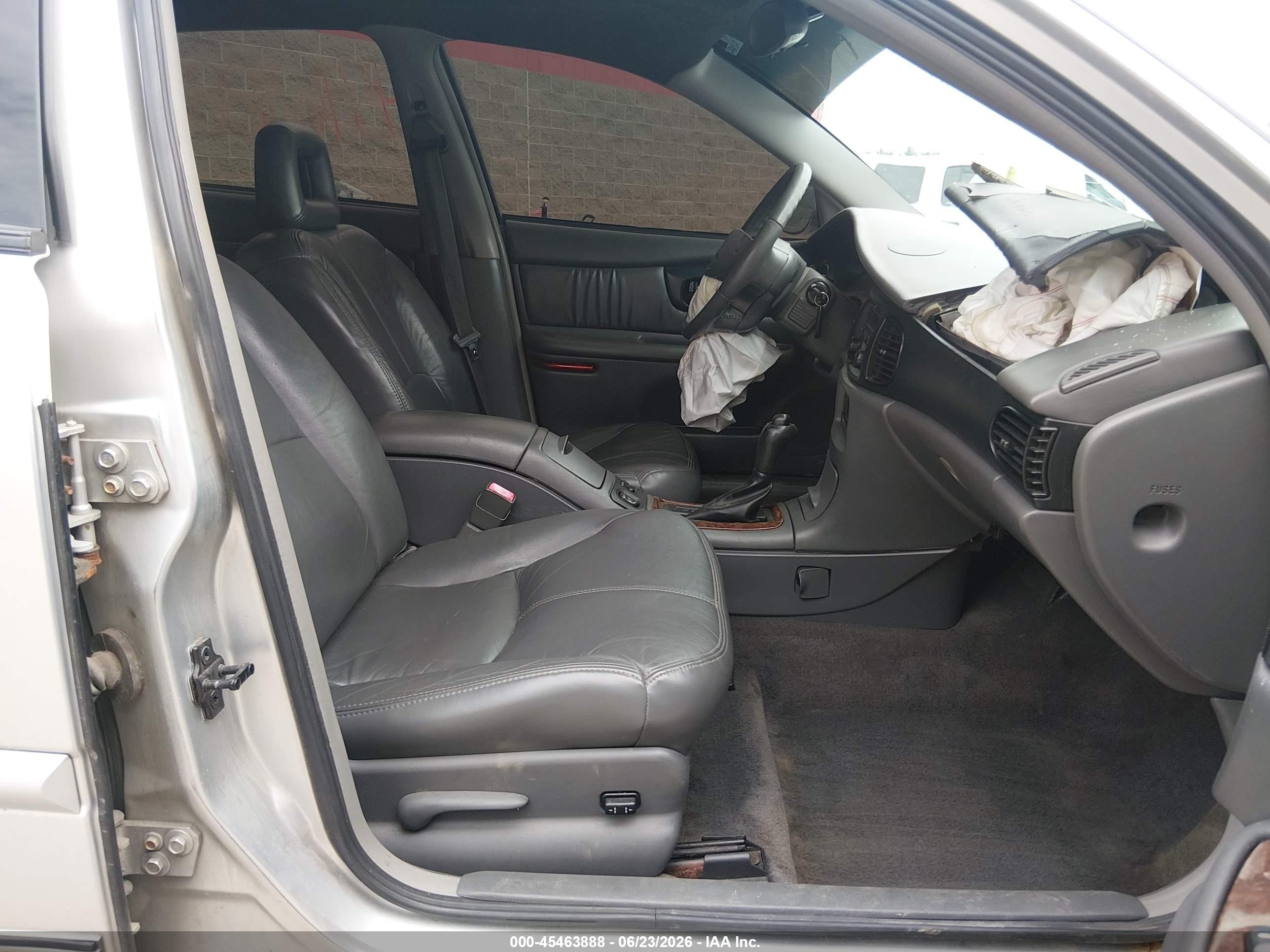 2004 Buick Regal Gs Silver vin: 2G4WF521241167638