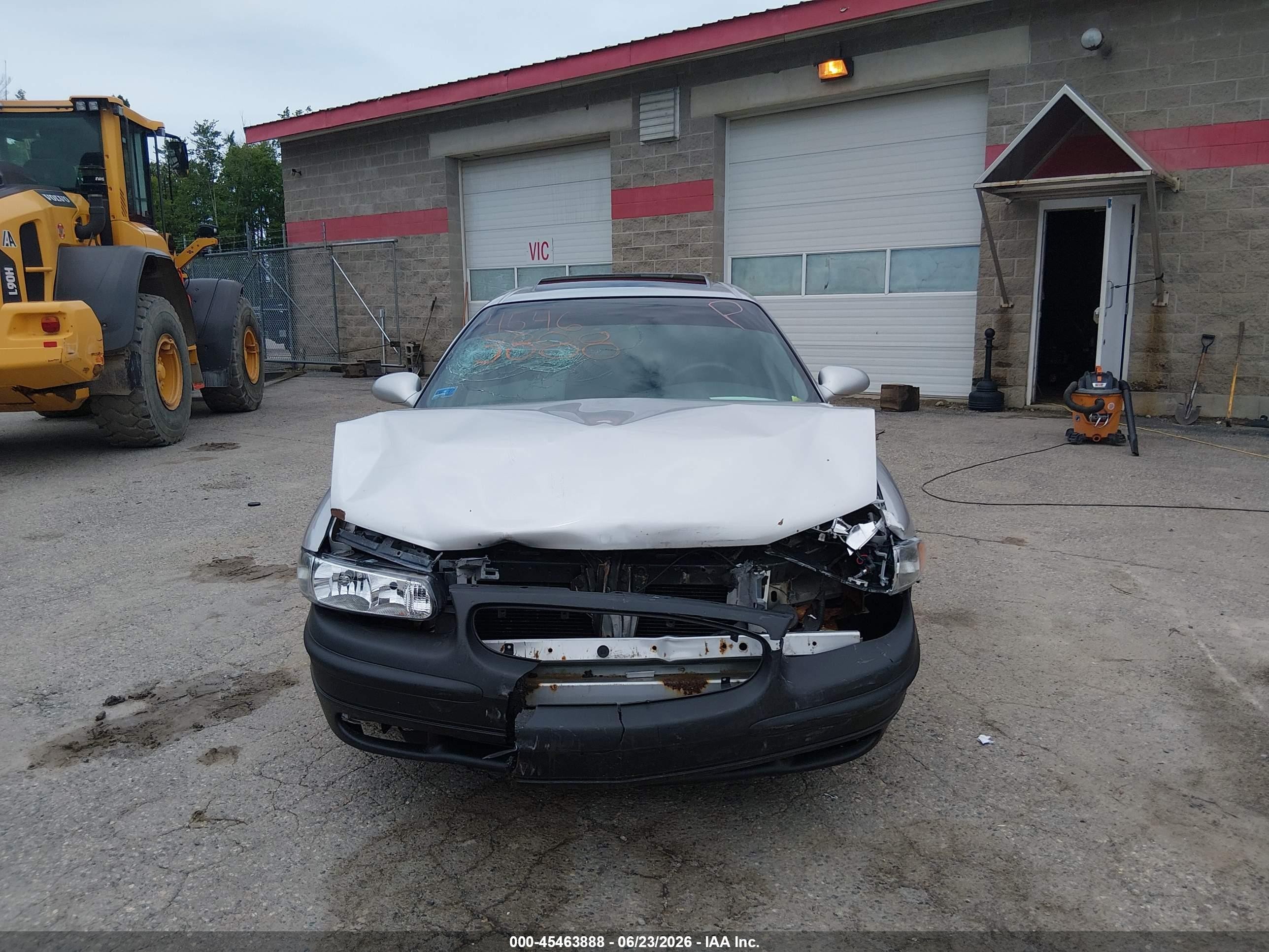 2004 Buick Regal Gs Silver vin: 2G4WF521241167638
