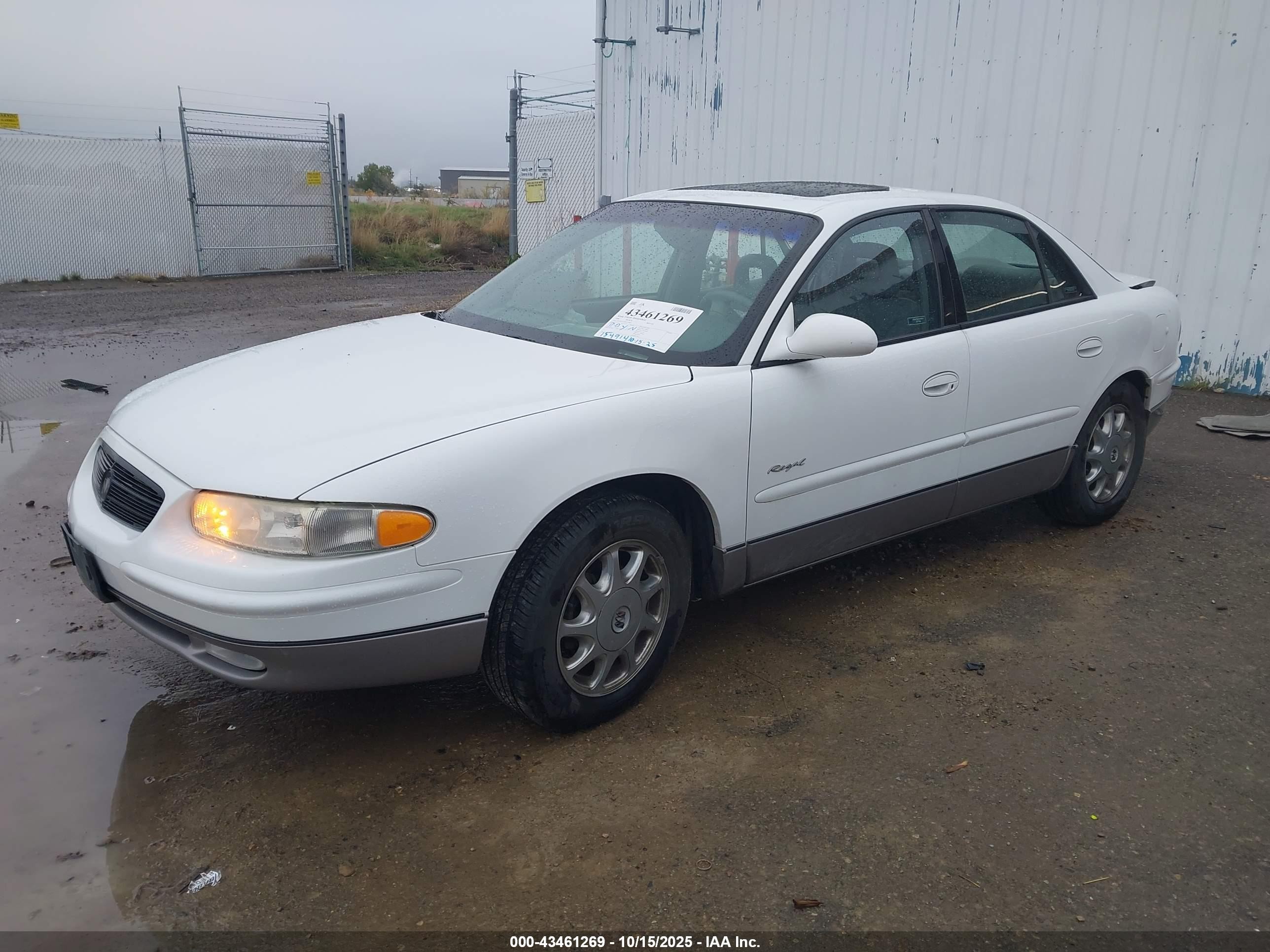 1998 Buick Regal Gs White vin: 2G4WF5214W1578865