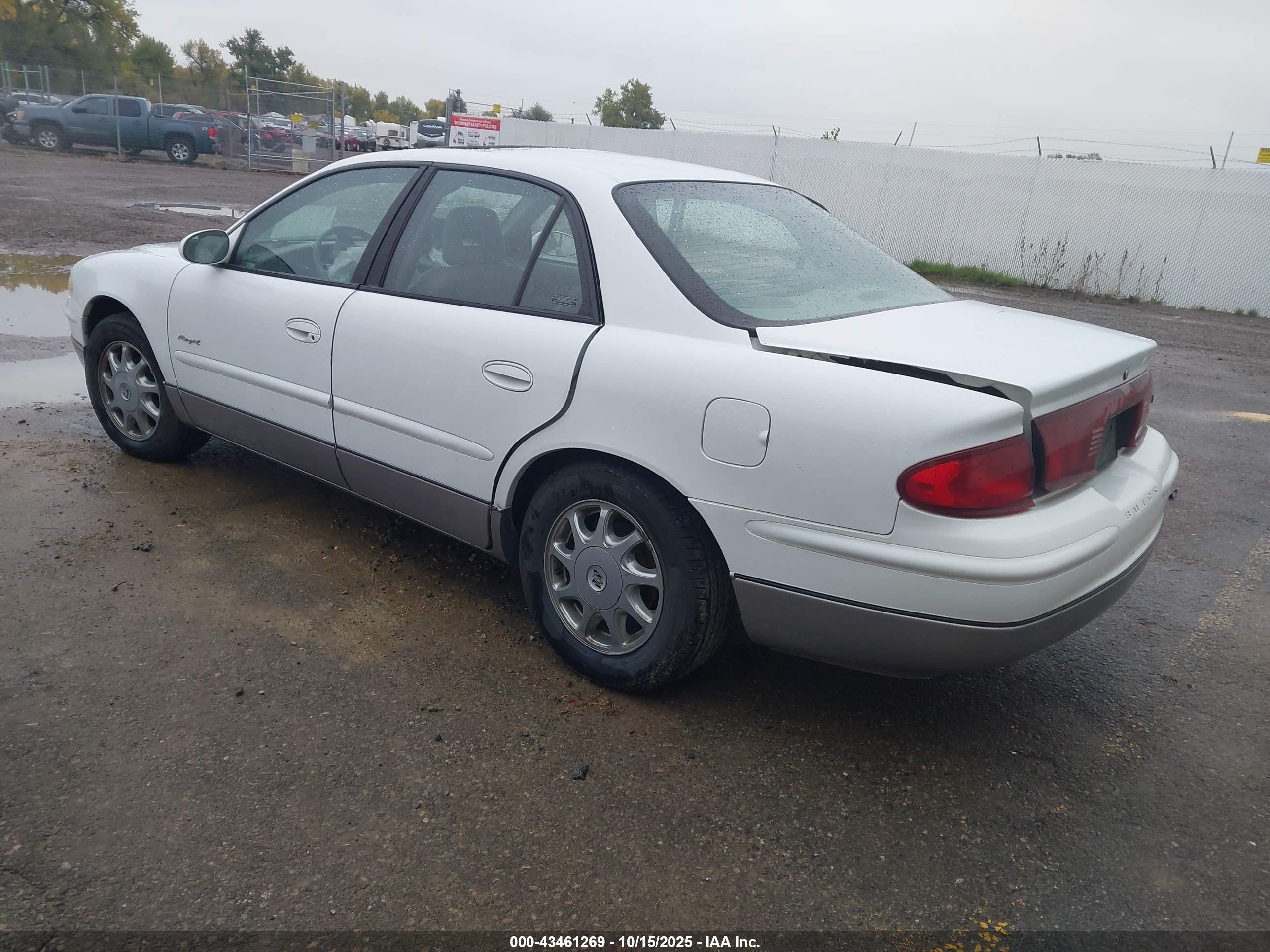 1998 Buick Regal Gs White vin: 2G4WF5214W1578865