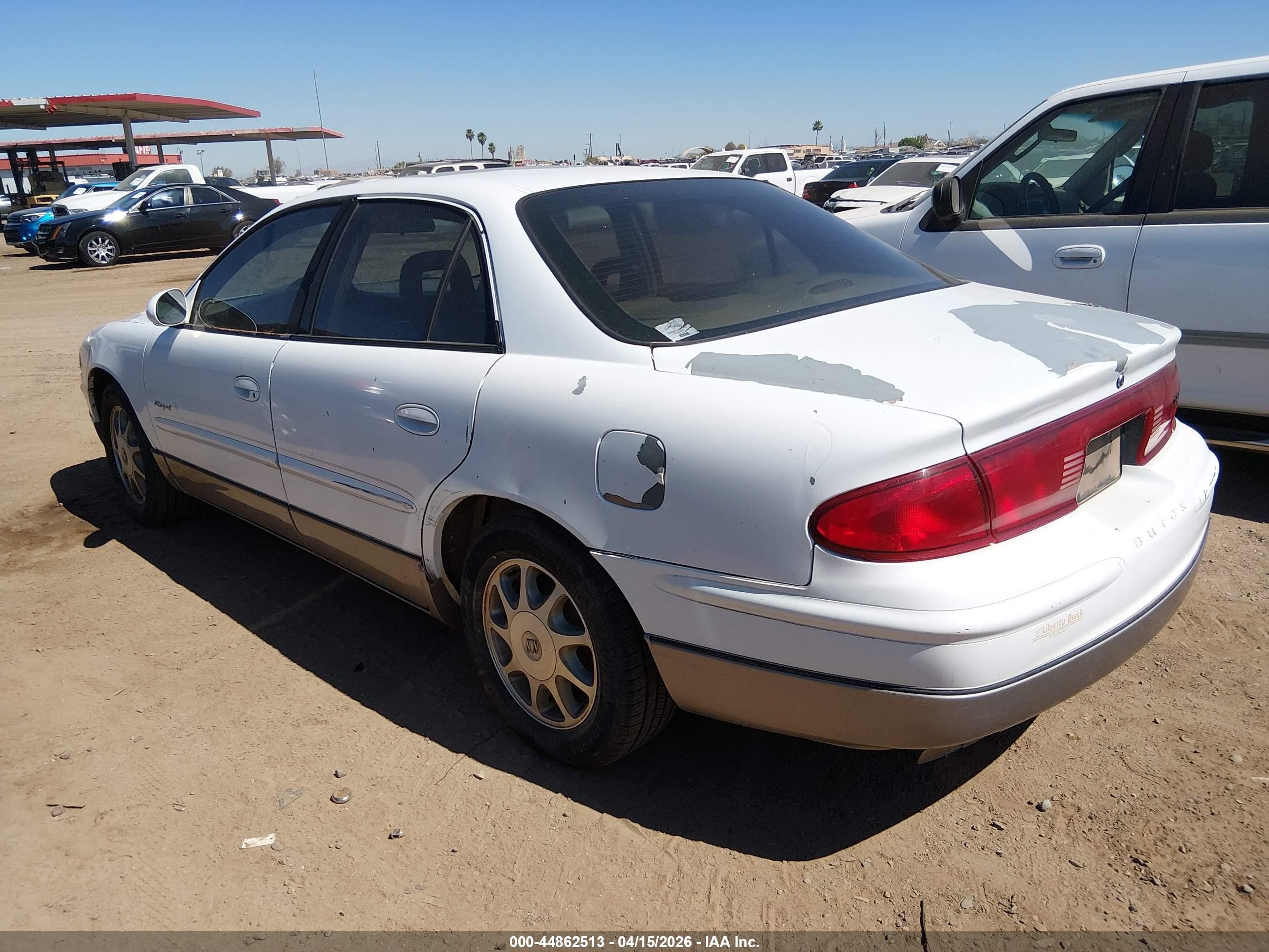 1998 Buick Regal Gs White vin: 2G4WF5215W1431423