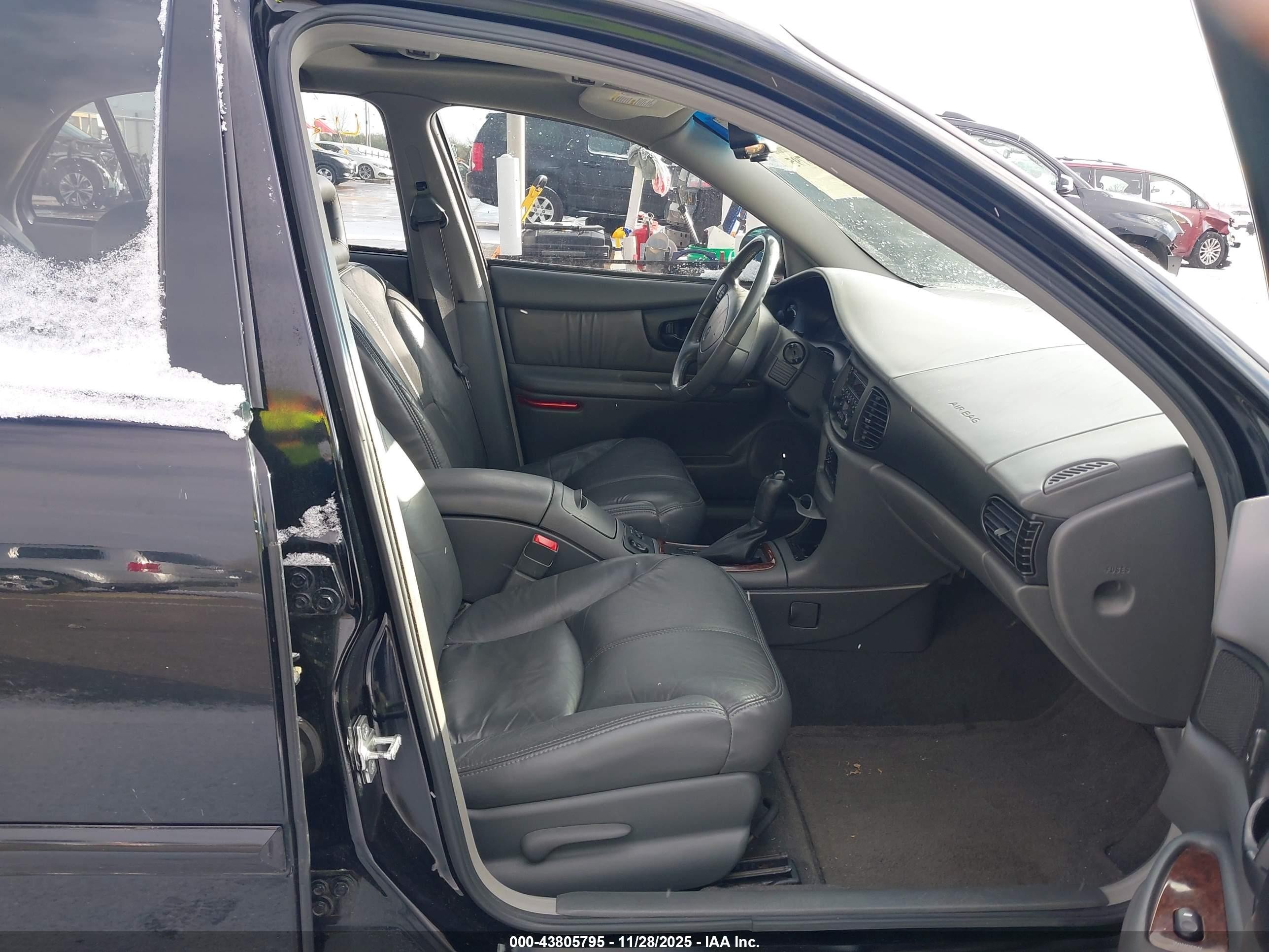 2004 Buick Regal Gs Black vin: 2G4WF521641301437