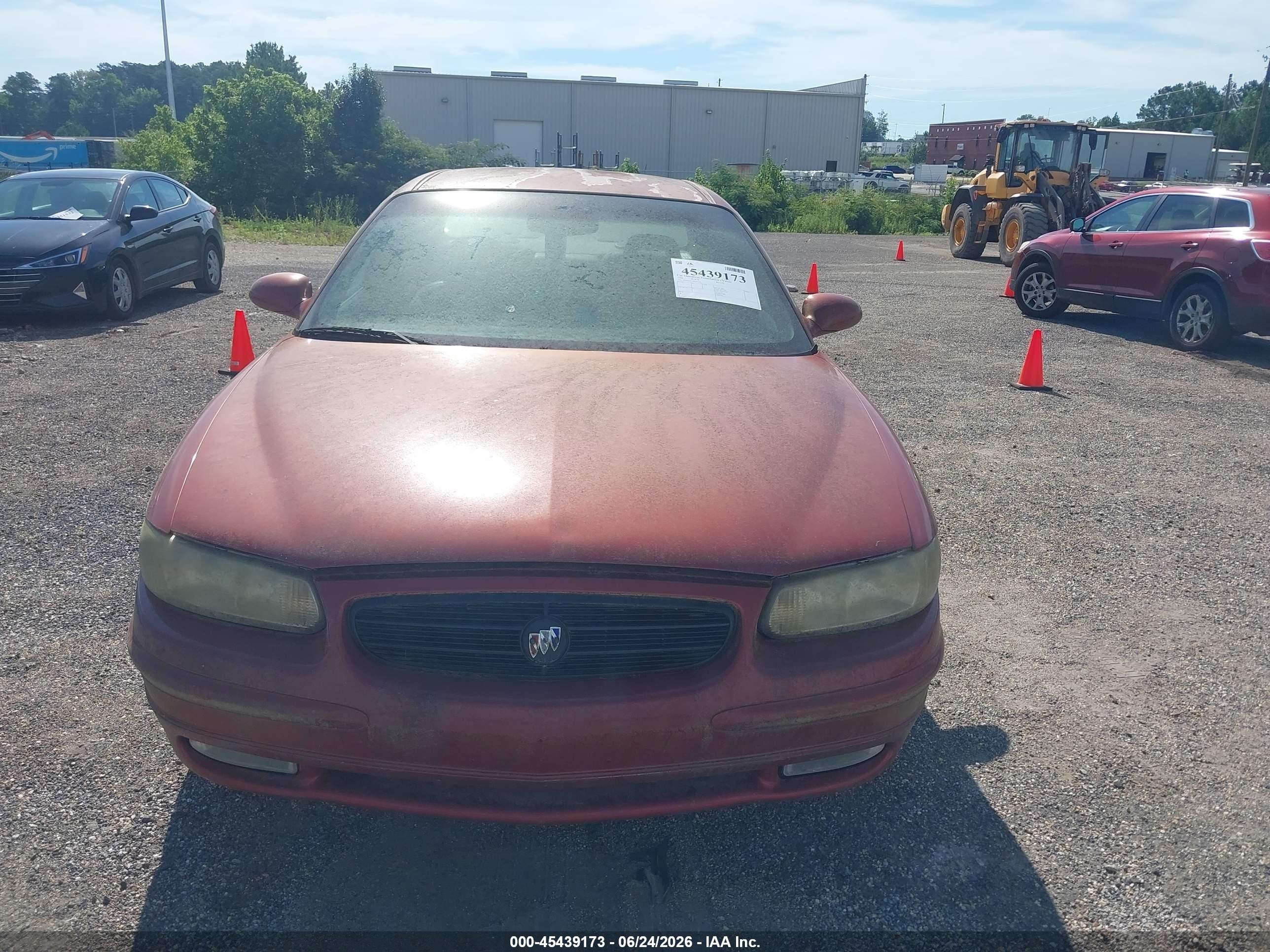 1998 Buick Regal Gs Red vin: 2G4WF5217W1432332