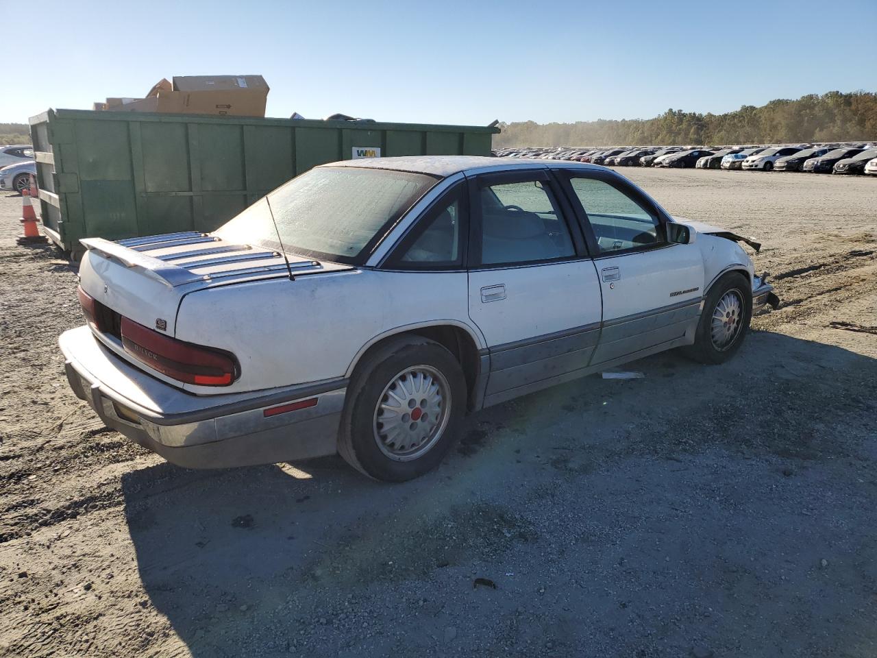 1994 Buick Regal Gran Sport White vin: 2G4WF55L2R1441425