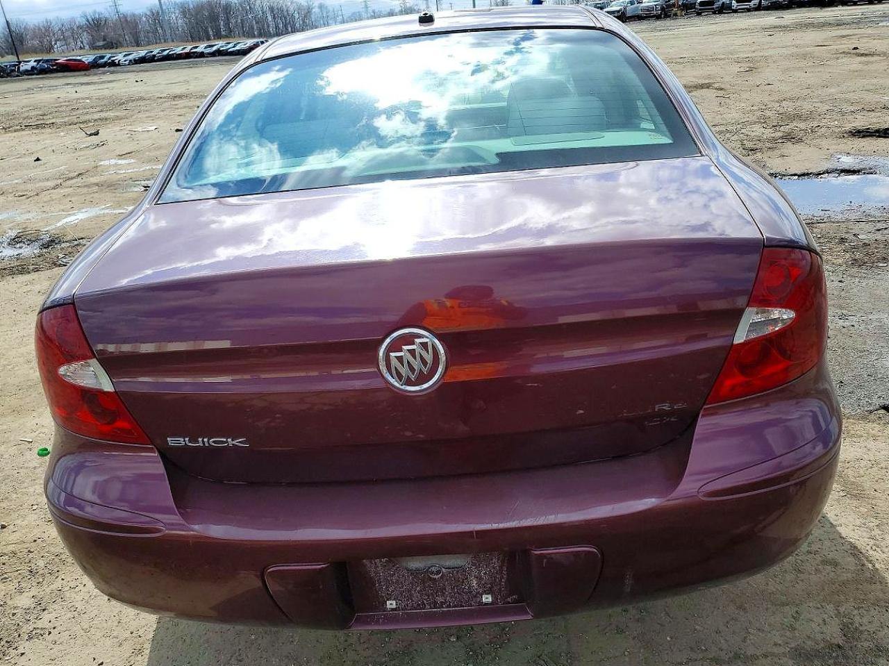 2007 Buick Allure Cx Burgundy vin: 2G4WF582471211417