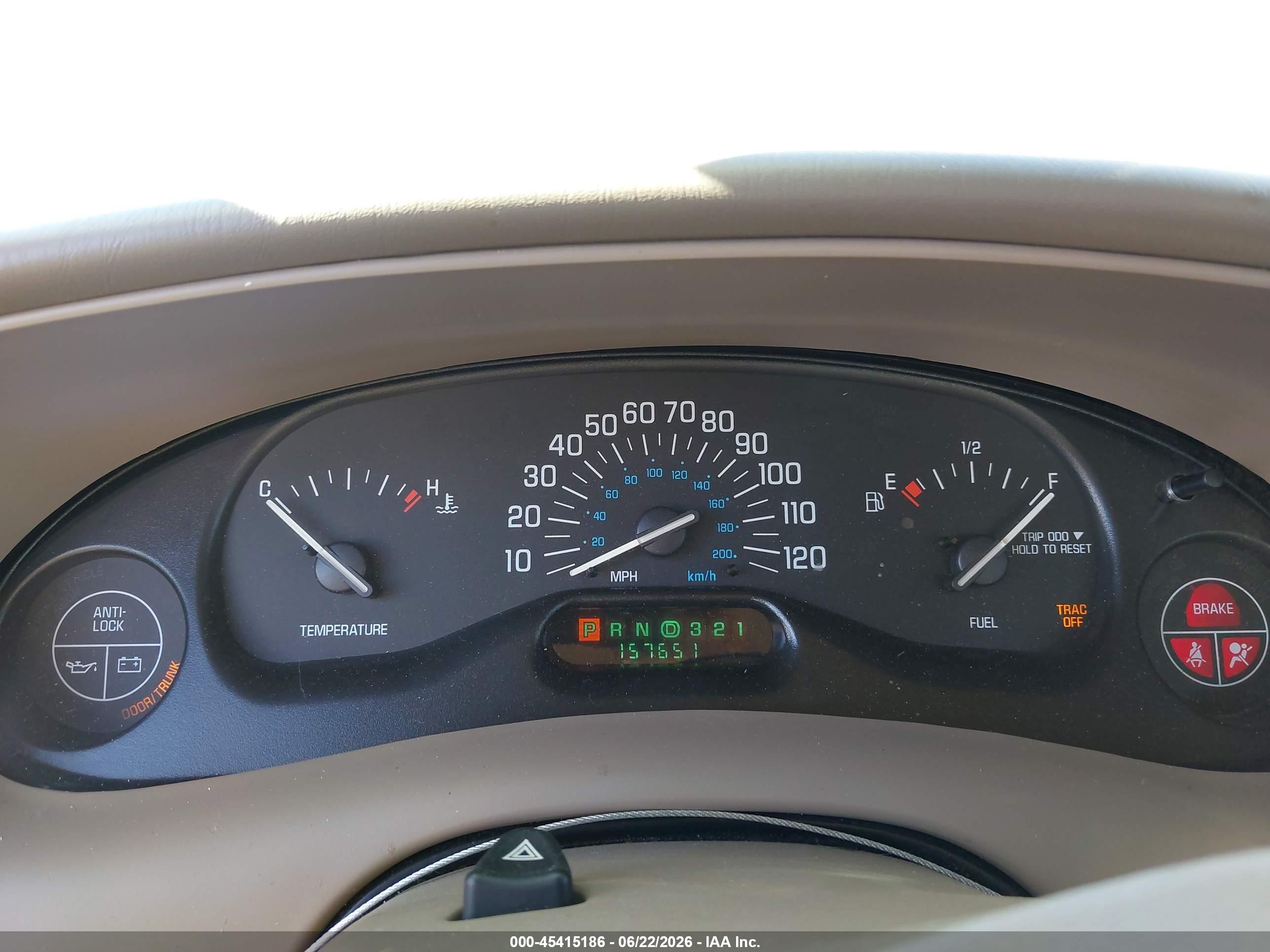 2002 Buick Century Custom Champagne vin: 2G4WS52J021248436