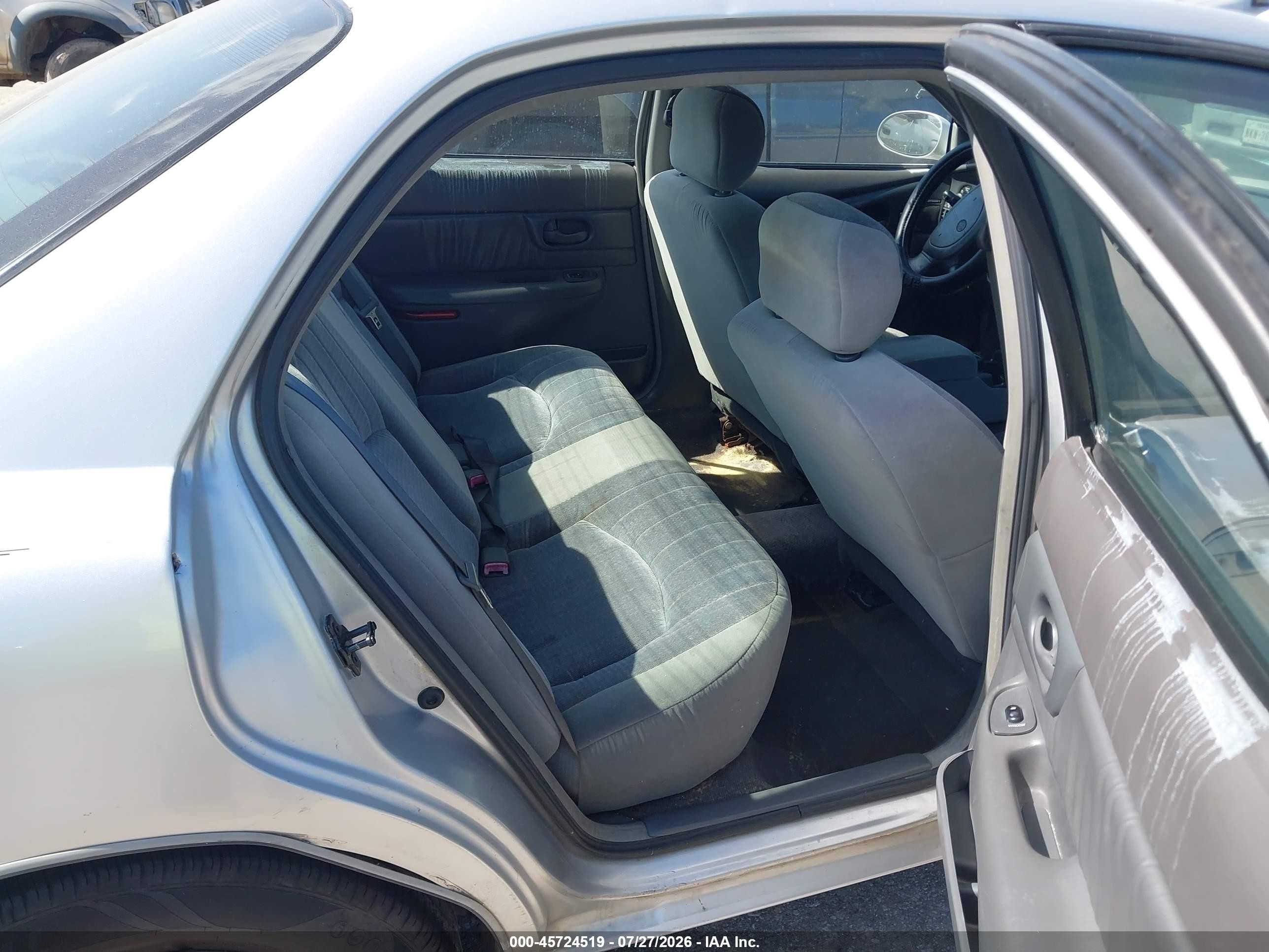 2002 Buick Century Custom Серебряный vin: 2G4WS52J021258707