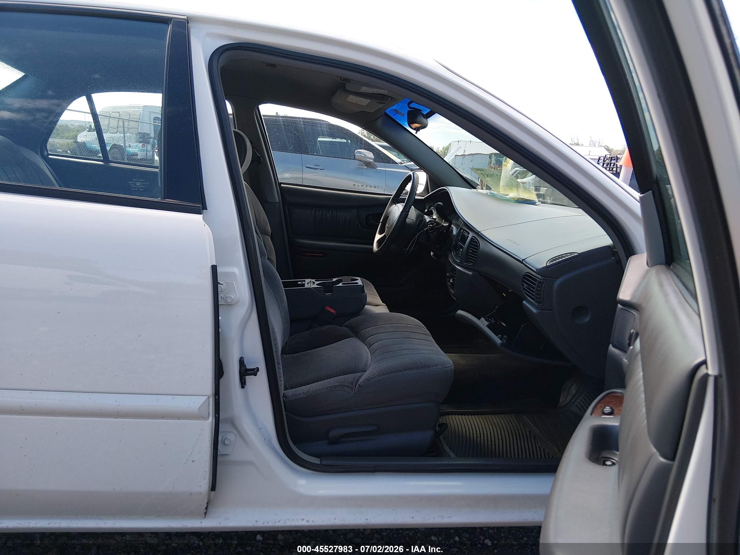 2003 Buick Century Custom White vin: 2G4WS52J031125446