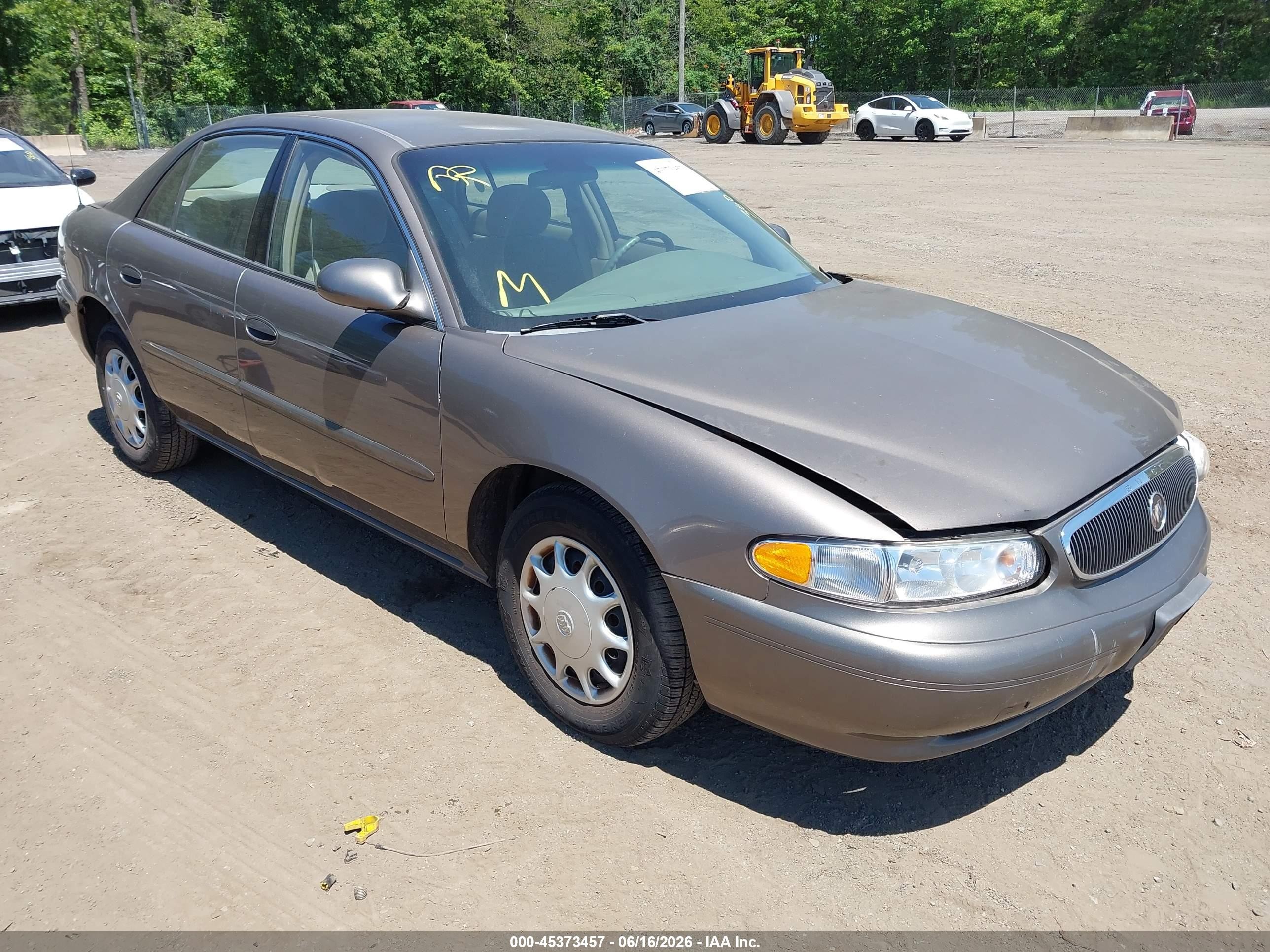 2004 Buick Century   Gold vin: 2G4WS52J041318455