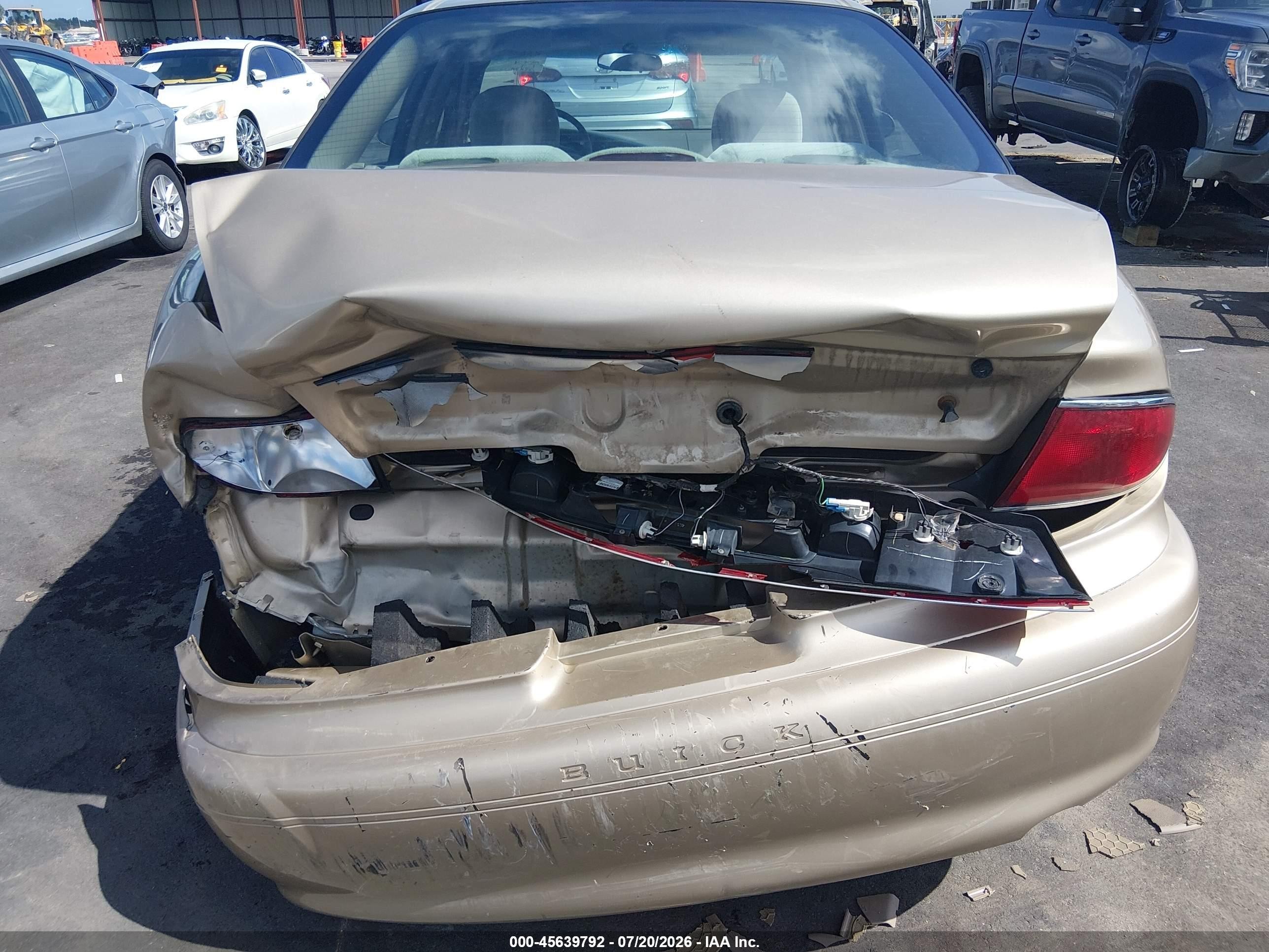 2005 Buick Century   Gold vin: 2G4WS52J051122792