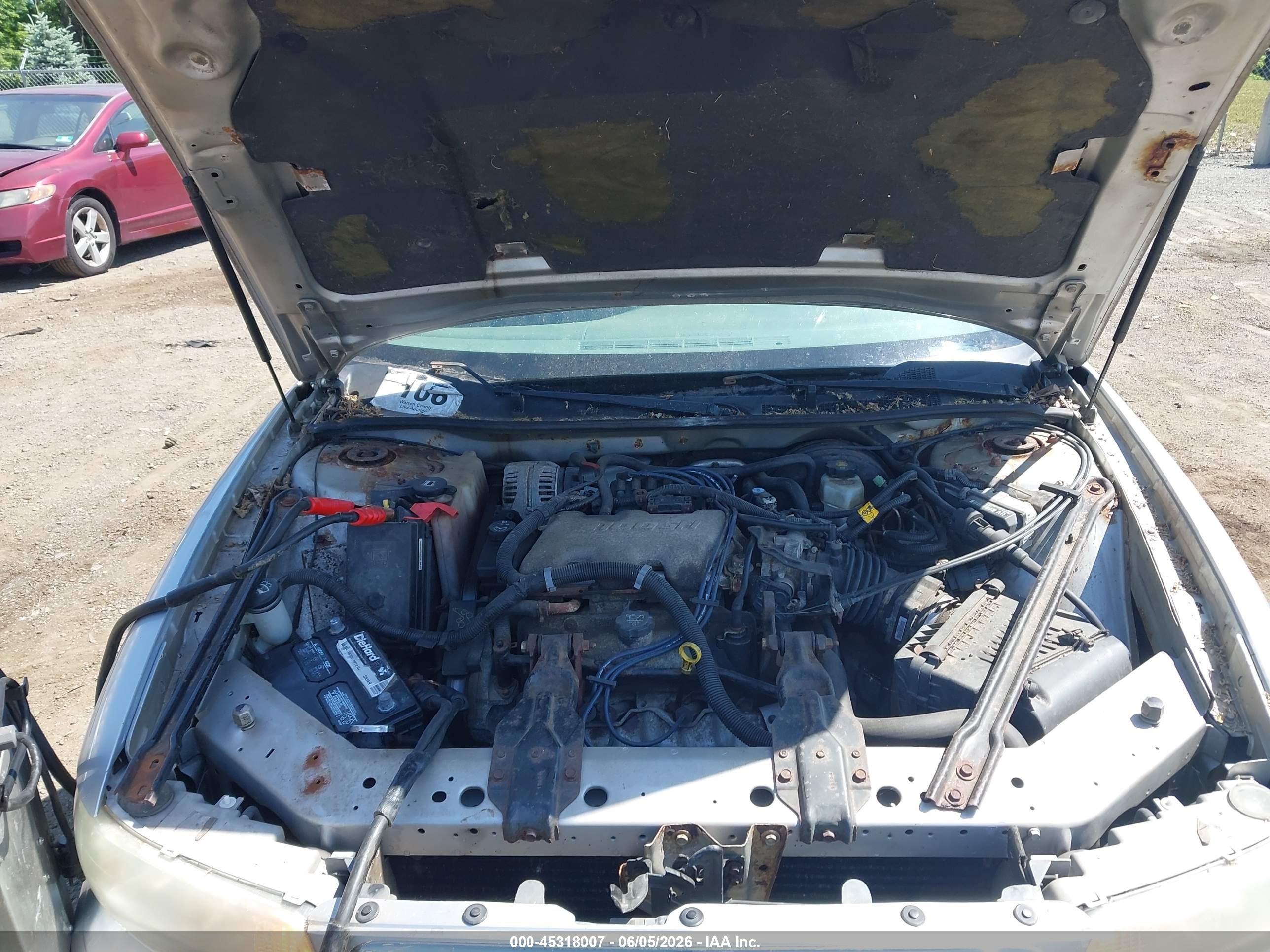 2005 Buick Century   Silver vin: 2G4WS52J051128009