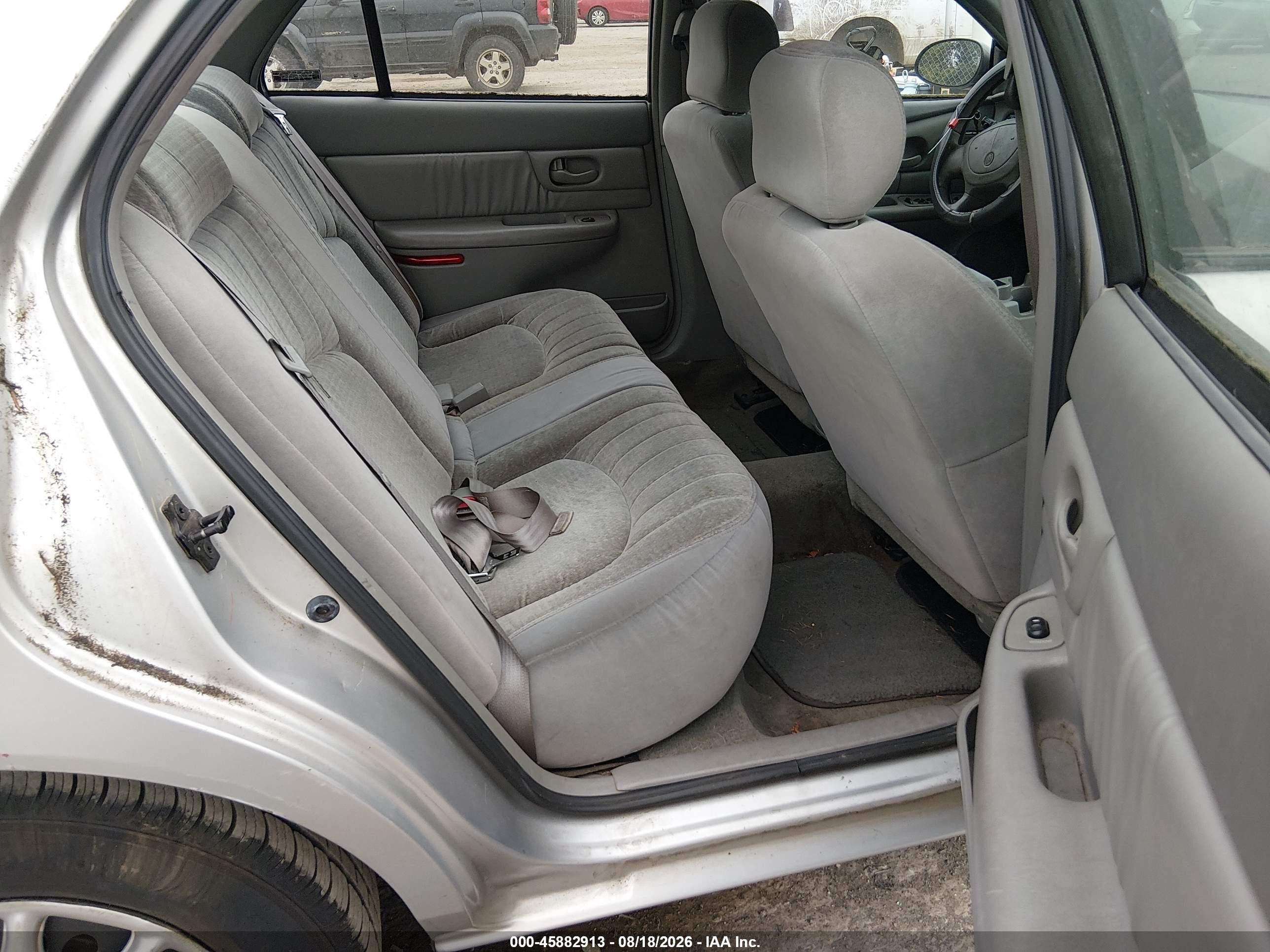 2001 Buick Century Custom Silver vin: 2G4WS52J111139420