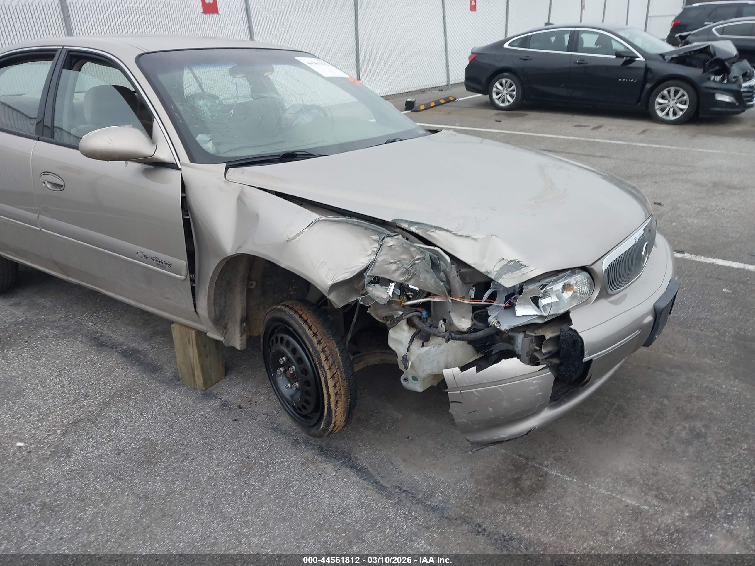 2001 Buick Century Custom Tan vin: 2G4WS52J111165547