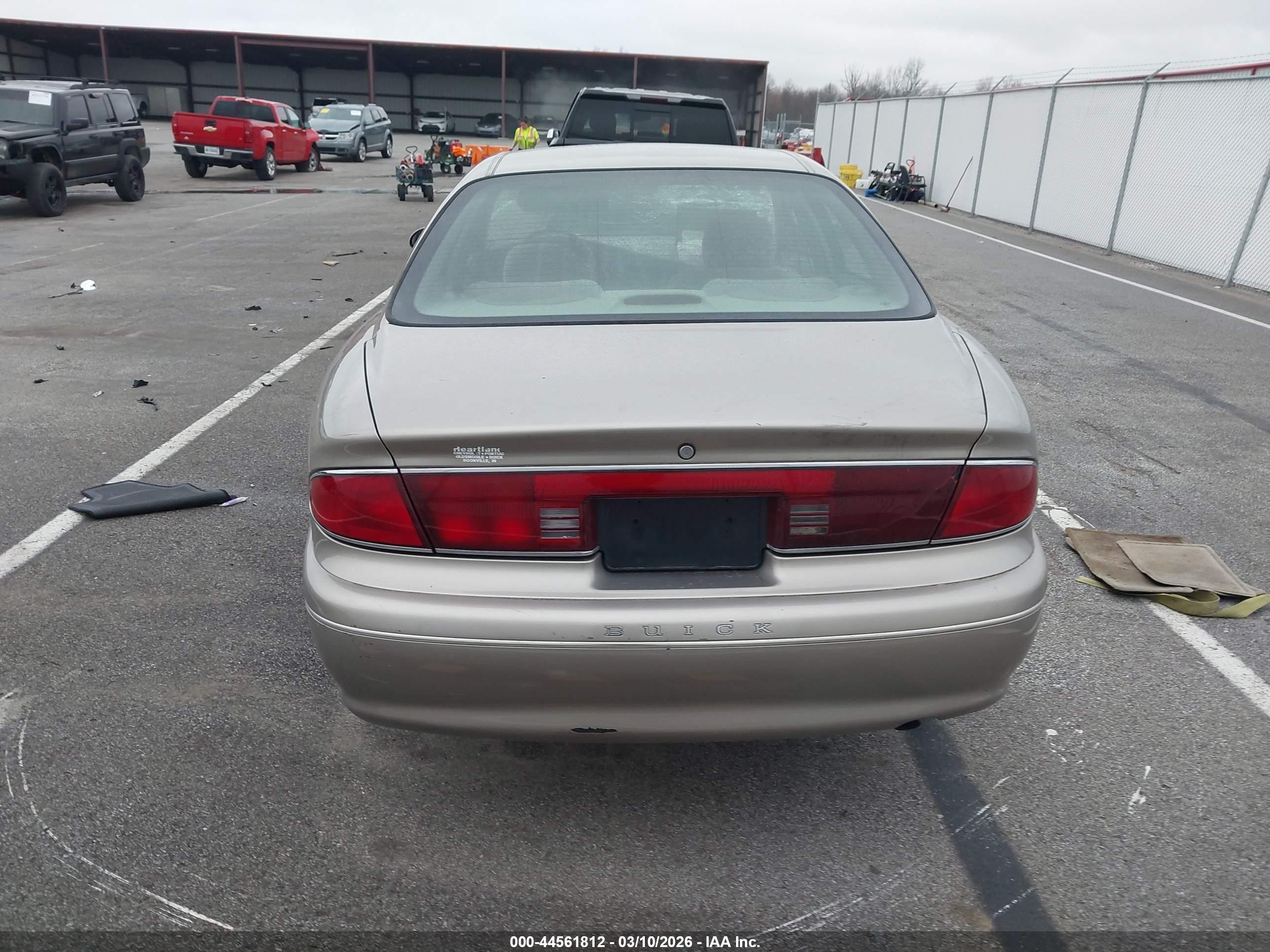 2001 Buick Century Custom Tan vin: 2G4WS52J111165547
