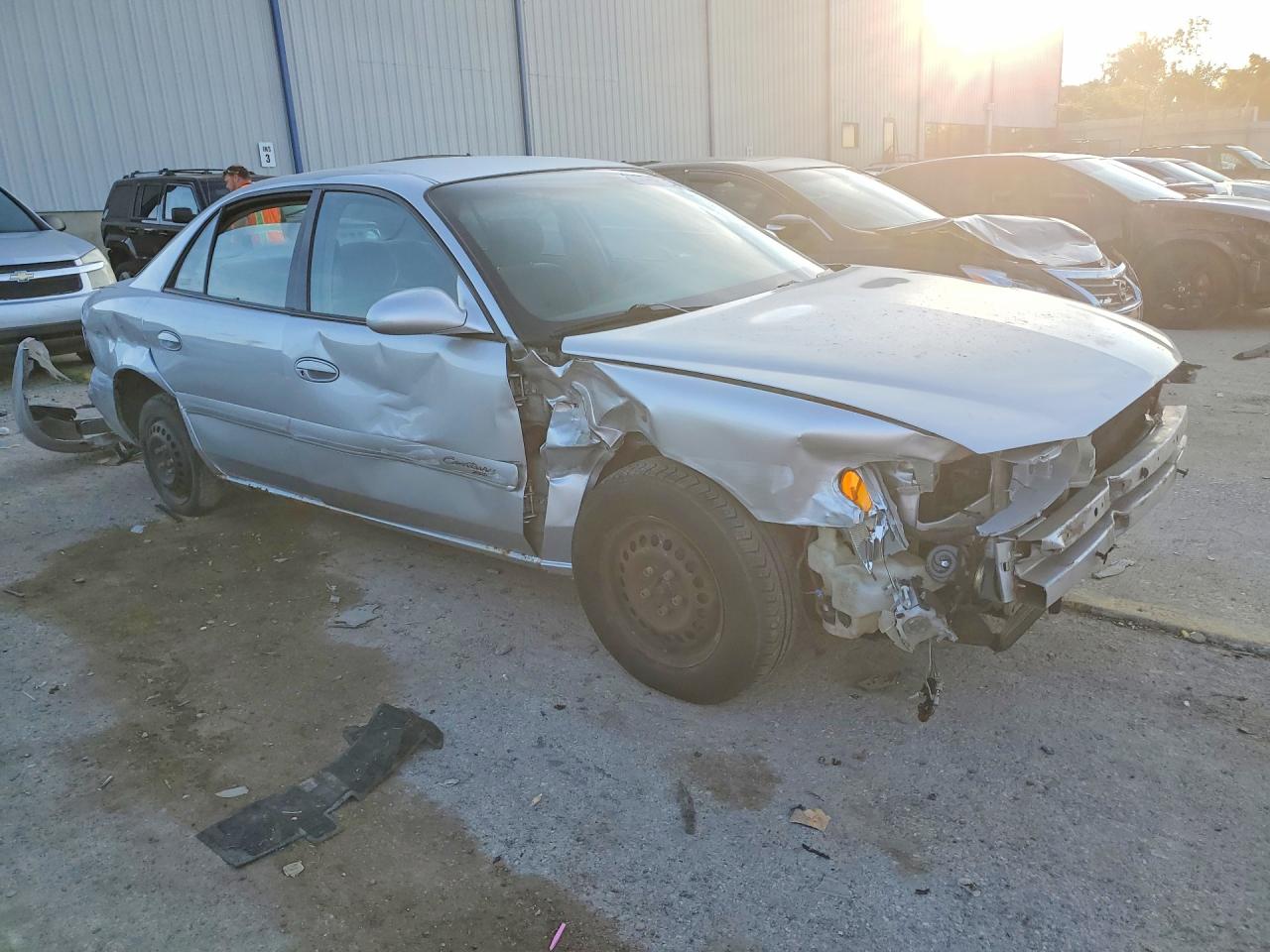 2002 Buick Century Custom Silver vin: 2G4WS52J121160835