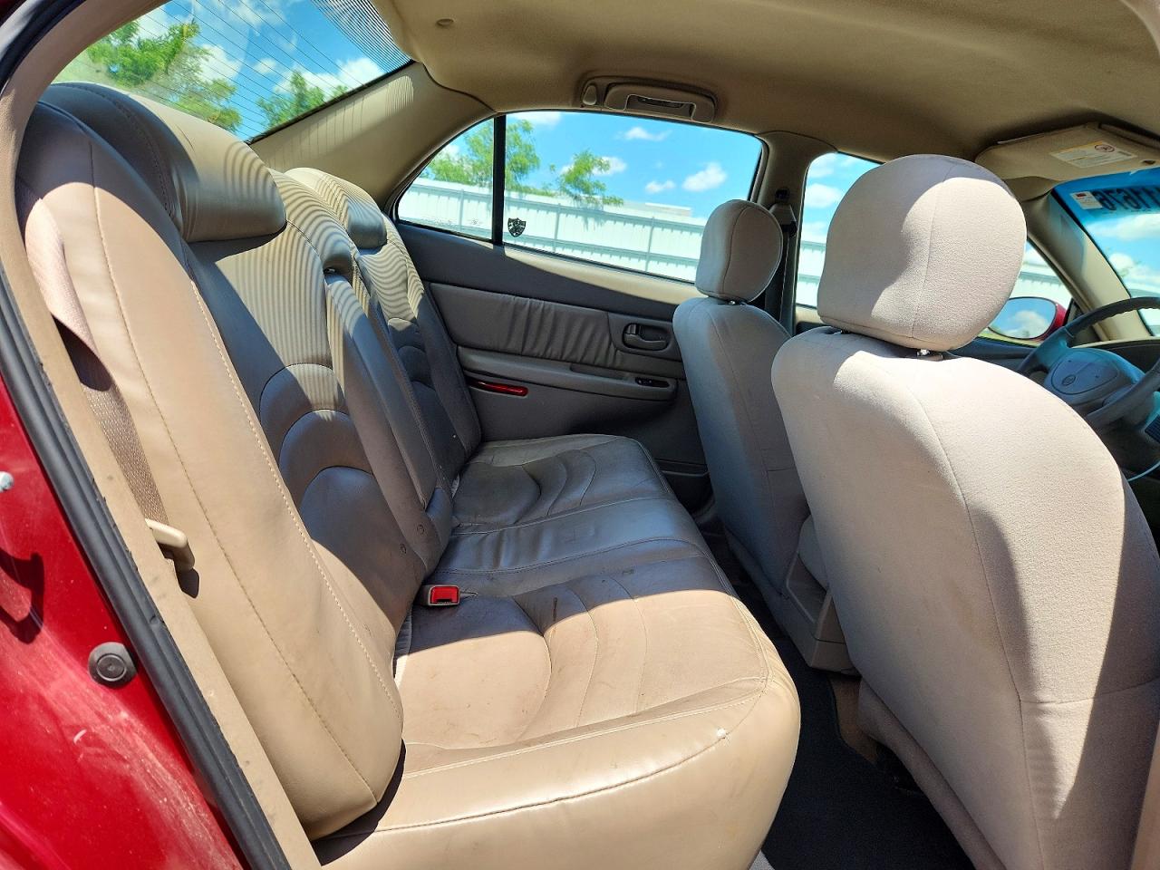 2005 Buick Century Custom Red vin: 2G4WS52J151115723