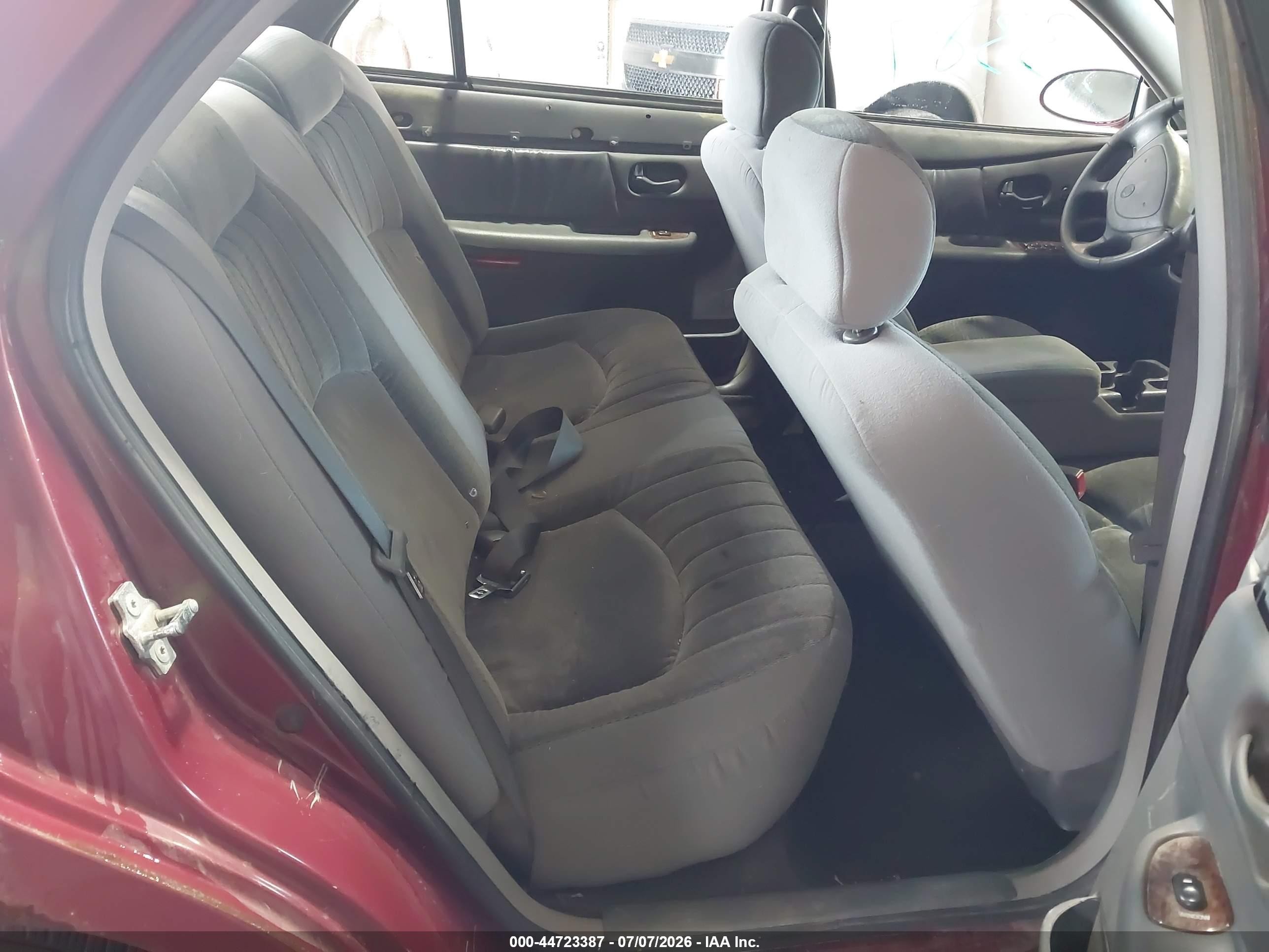 2005 Buick Century   Burgundy vin: 2G4WS52J151155218