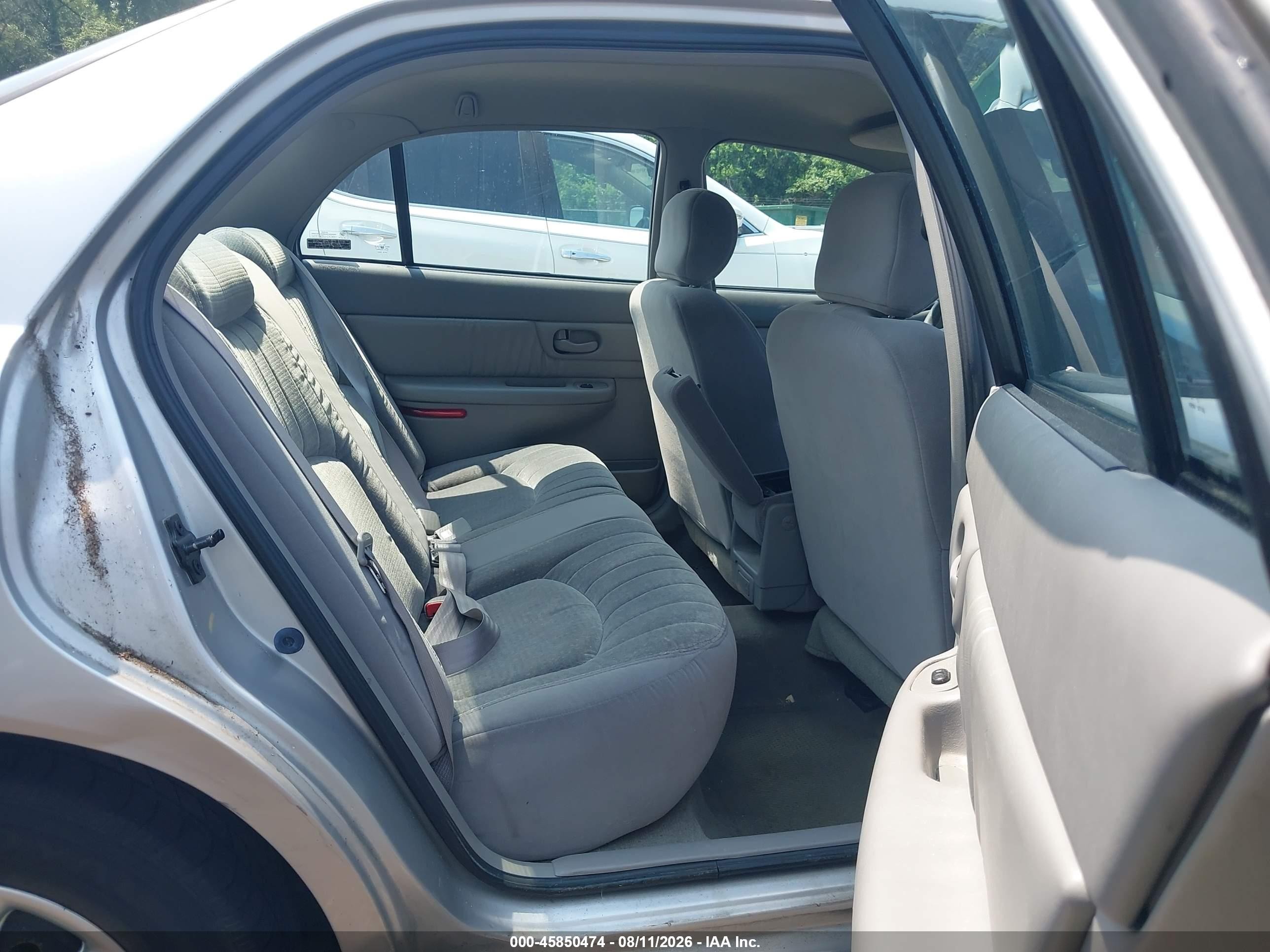 2001 Buick Century Custom Silver vin: 2G4WS52J211137546