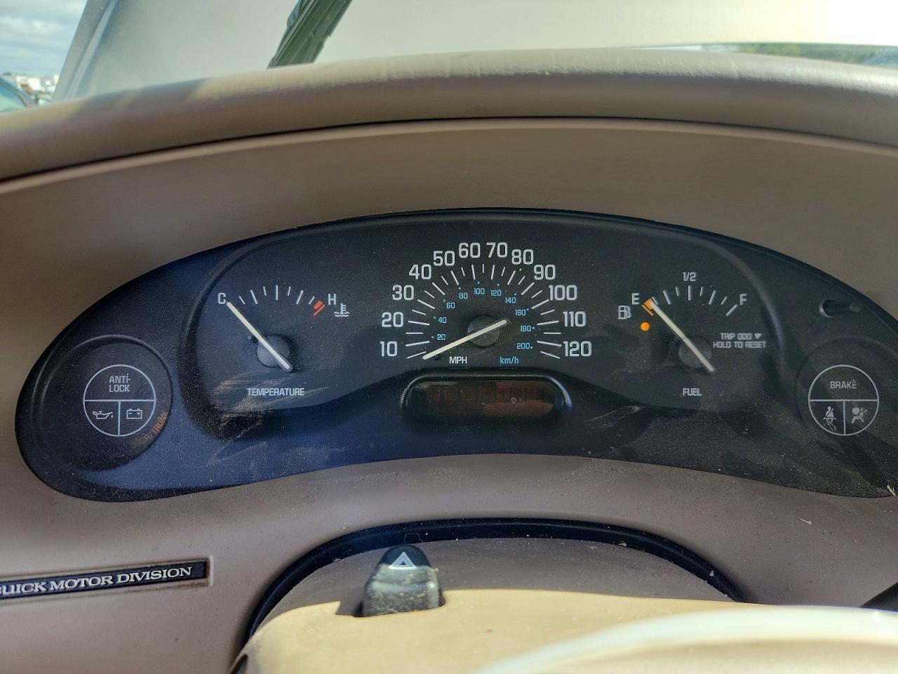 2001 Buick Century Custom Beige vin: 2G4WS52J211262062