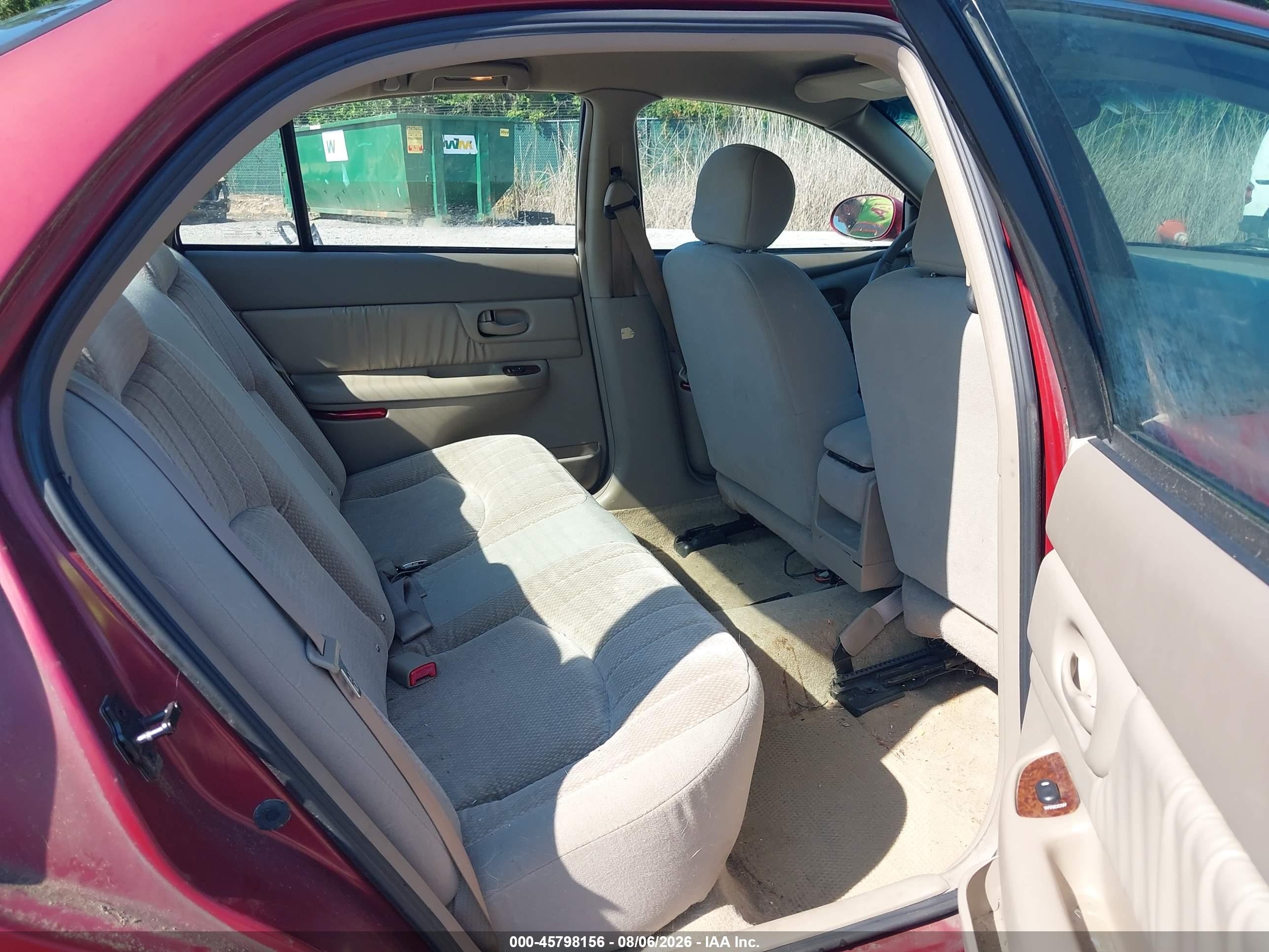 2004 Buick Century   Red vin: 2G4WS52J241176738