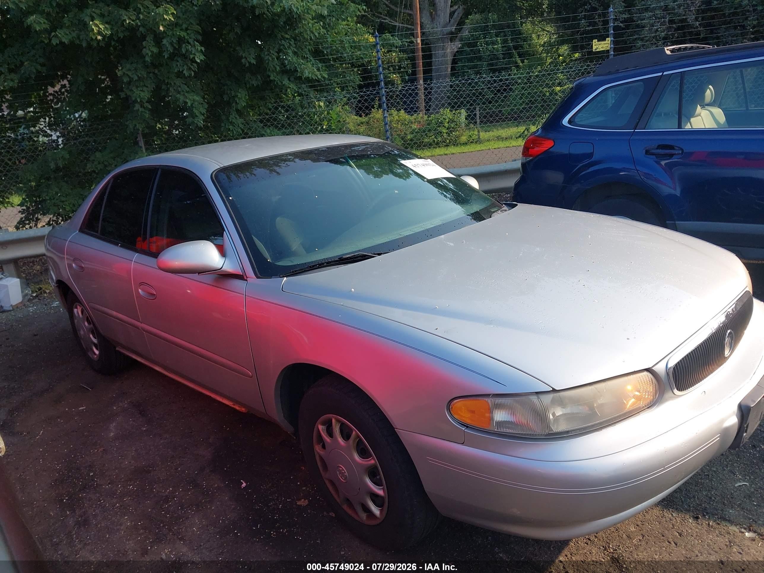 2005 Buick Century   Silver vin: 2G4WS52J251103533