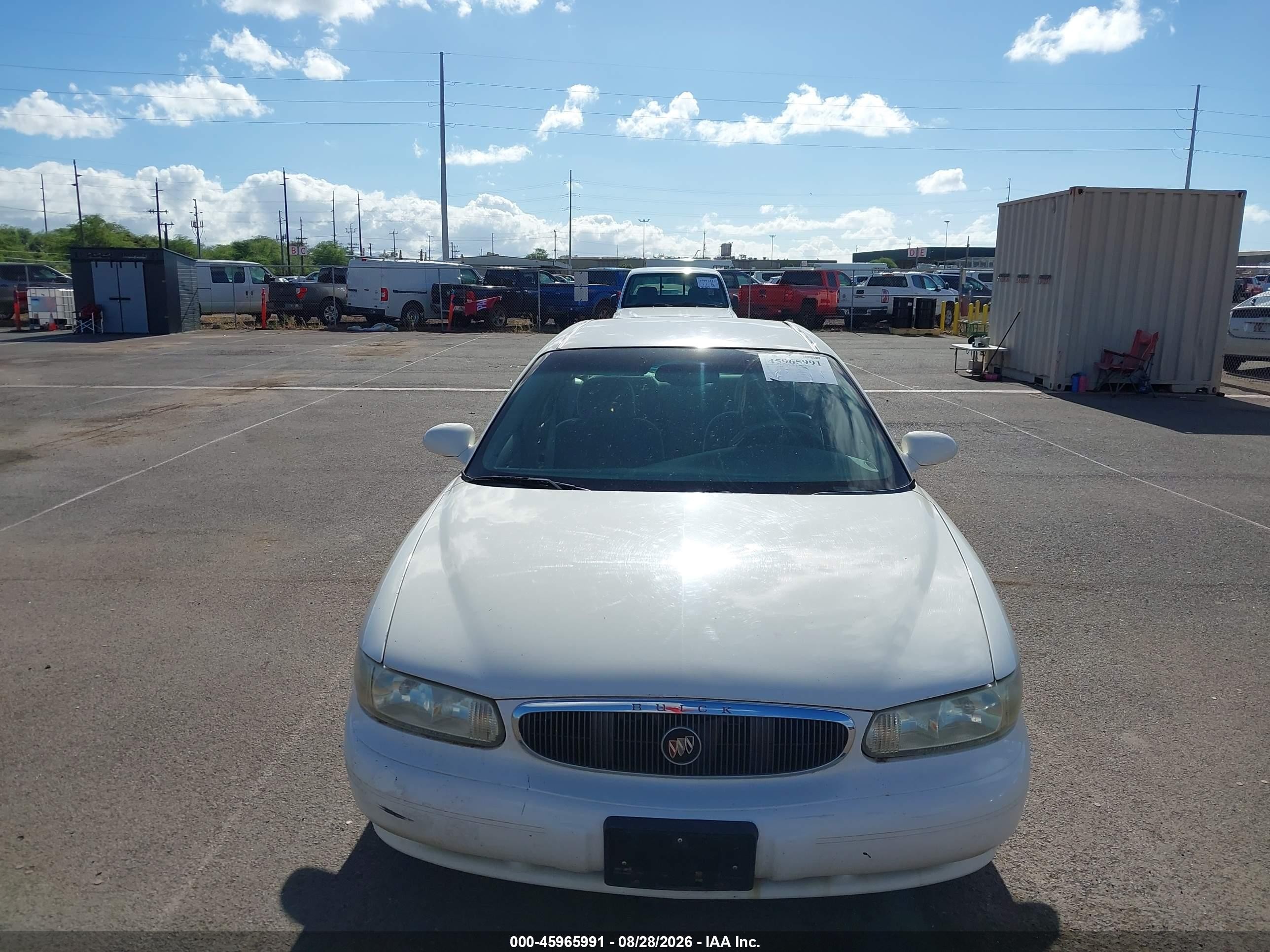 2005 Buick Century   White vin: 2G4WS52J251112653