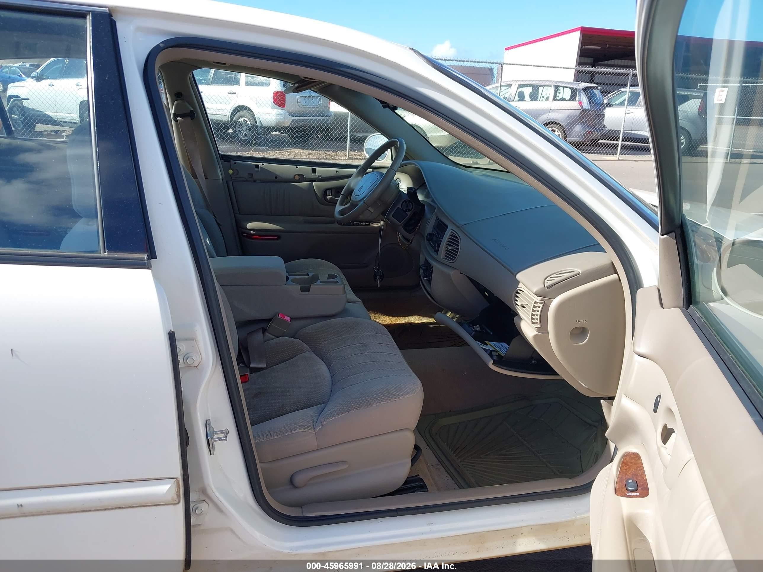 2005 Buick Century   White vin: 2G4WS52J251112653